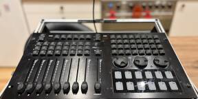 VENDS Contrôleur midi Elation Midicon