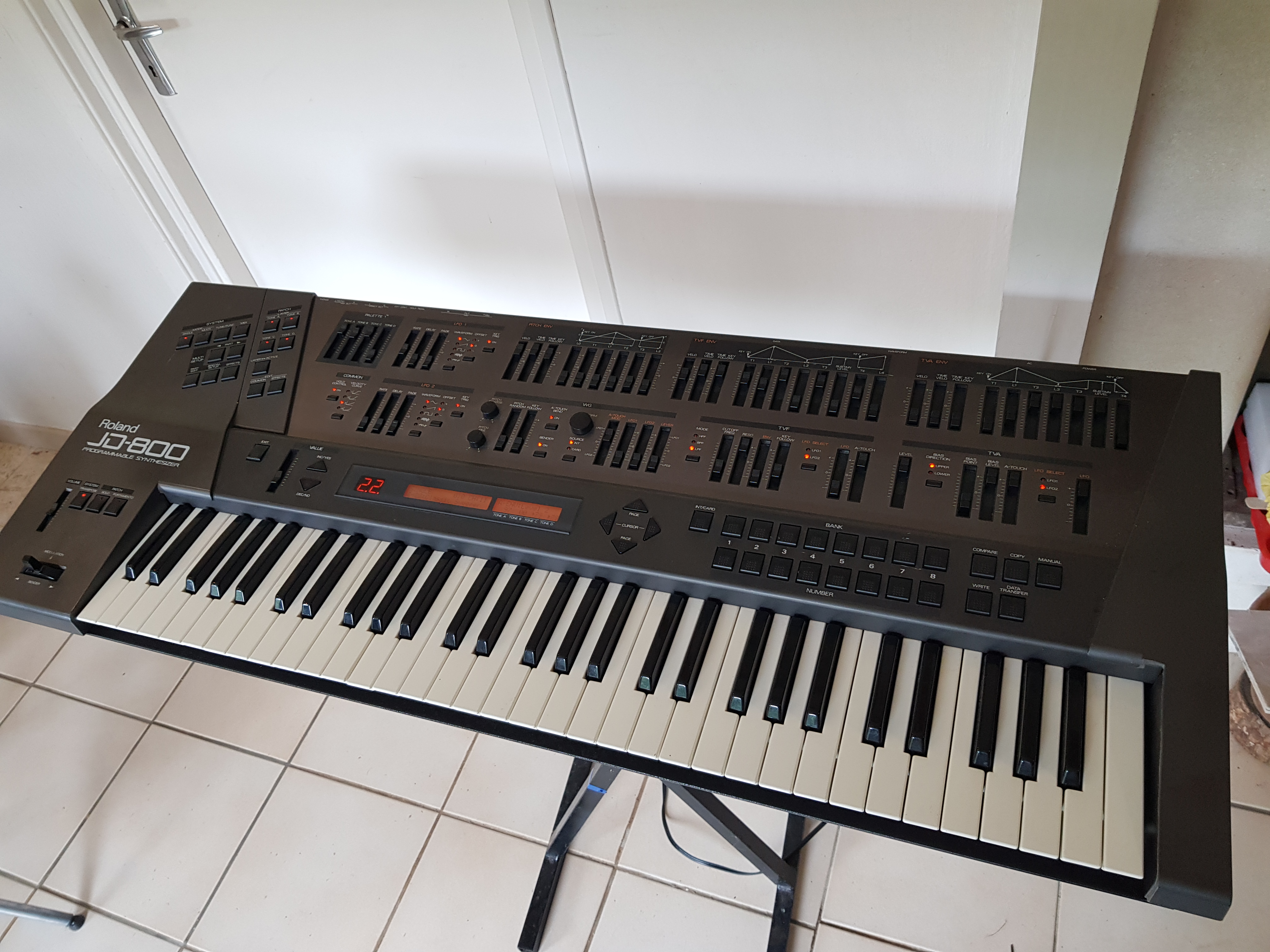  Roland JD-800