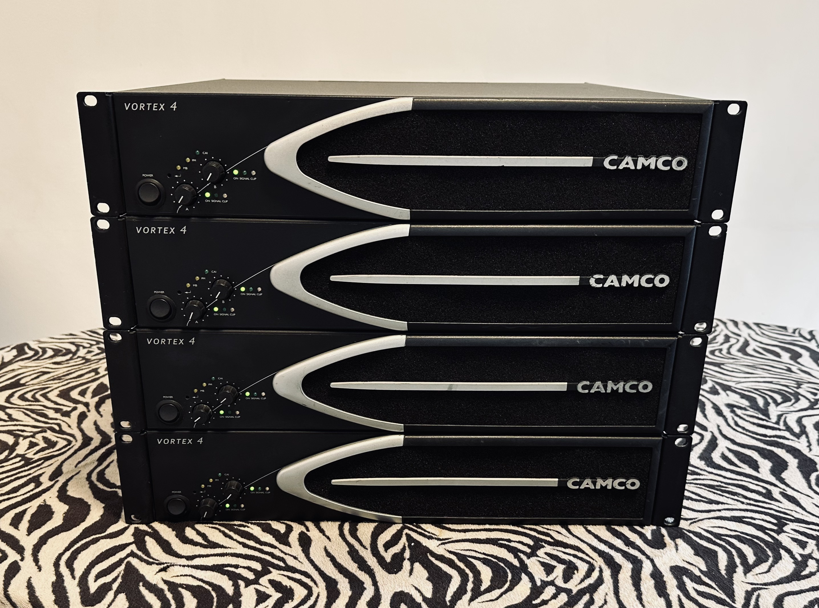 CAMCO Vortex 4 en parfait état