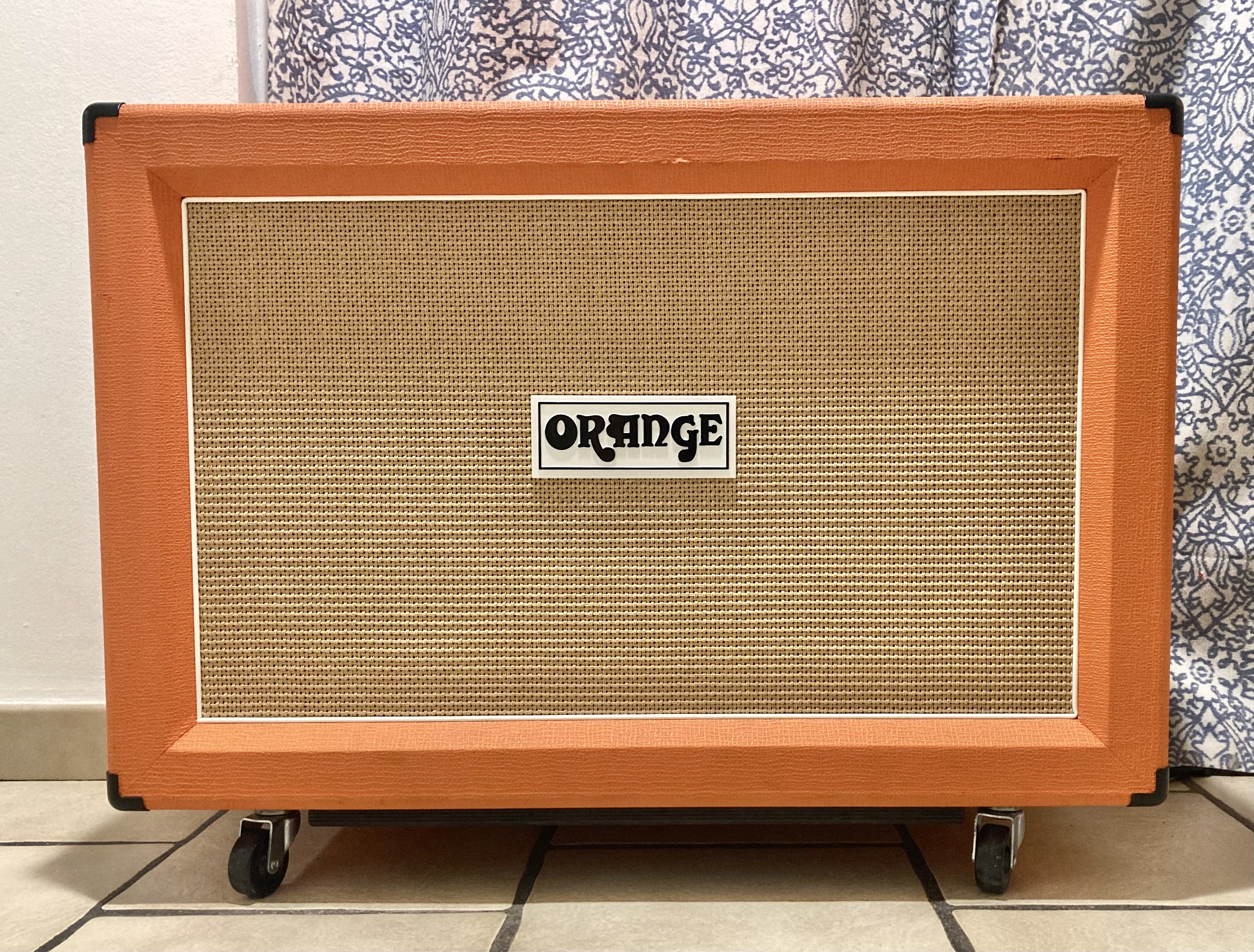 Vends Cab Orange 2x12 PPC212 Baffle Close Back avec Modifications