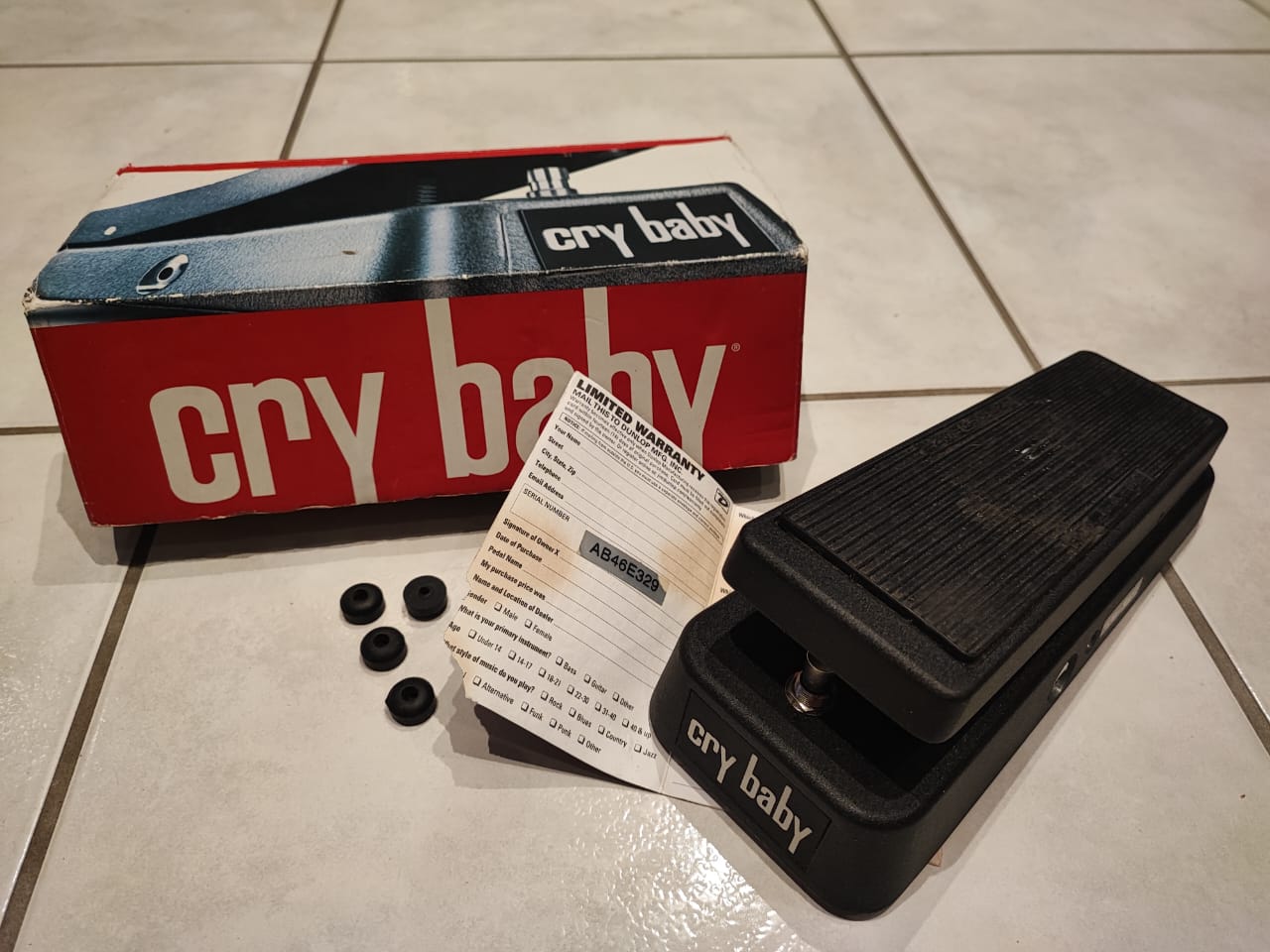 vends pédale wah-wah cry baby