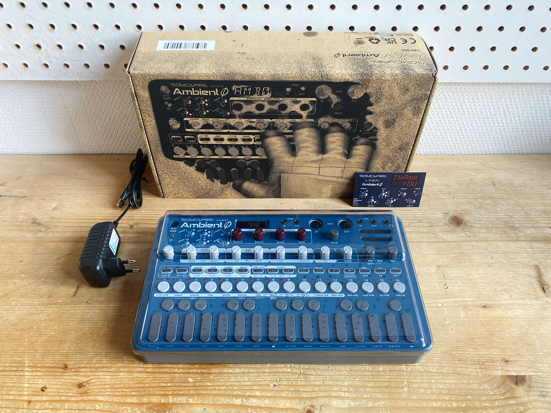 Sonicware Liven AMBIENT Ø - Synthé multi-timbrale wavetable