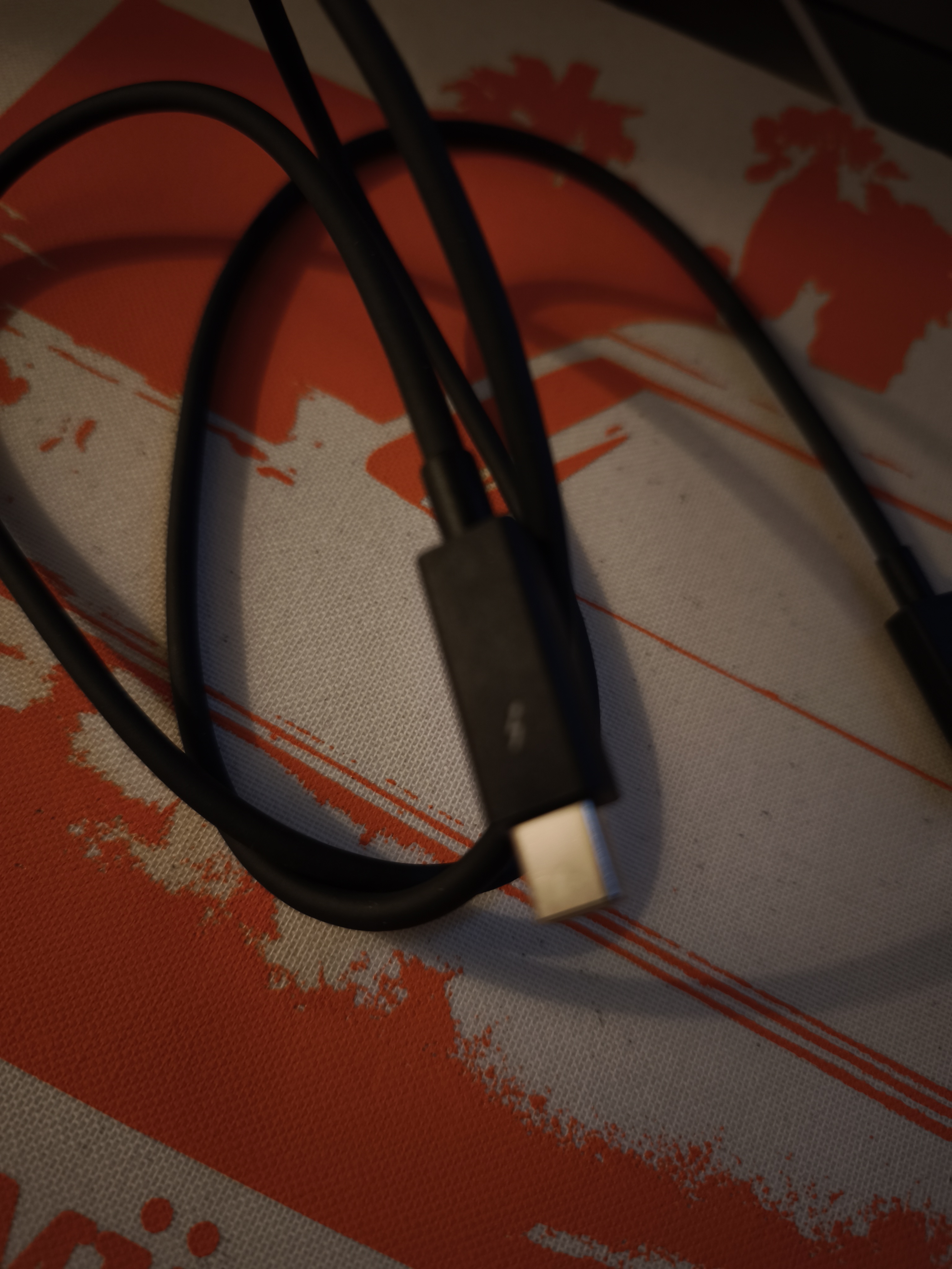 Vends câble thunderbolt 