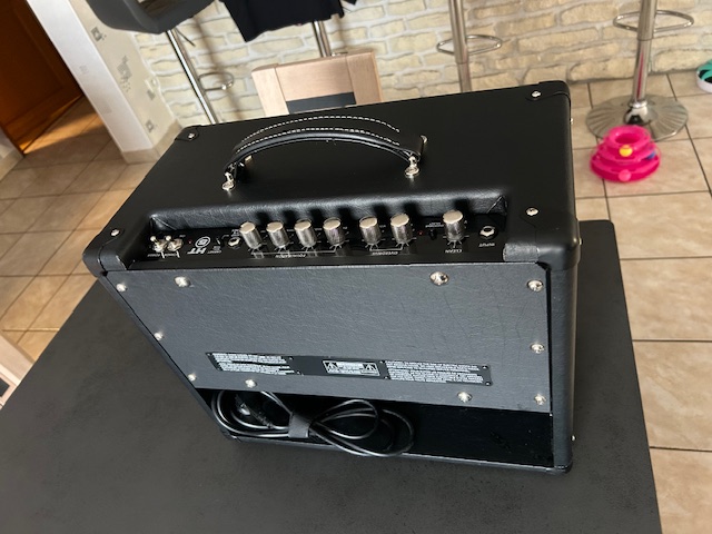 ampli black star ht5