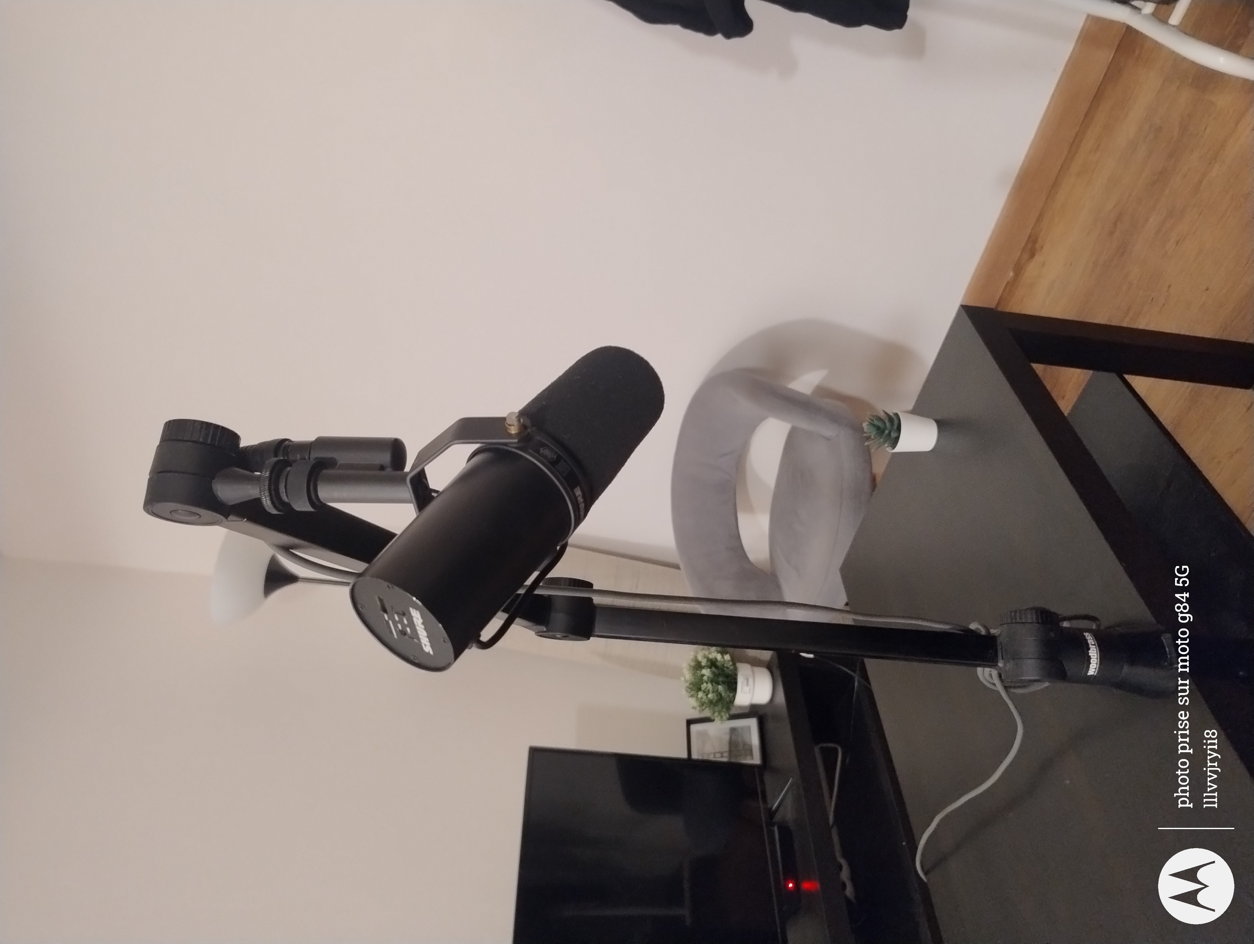 Shuresm7B, SSL2, XLR