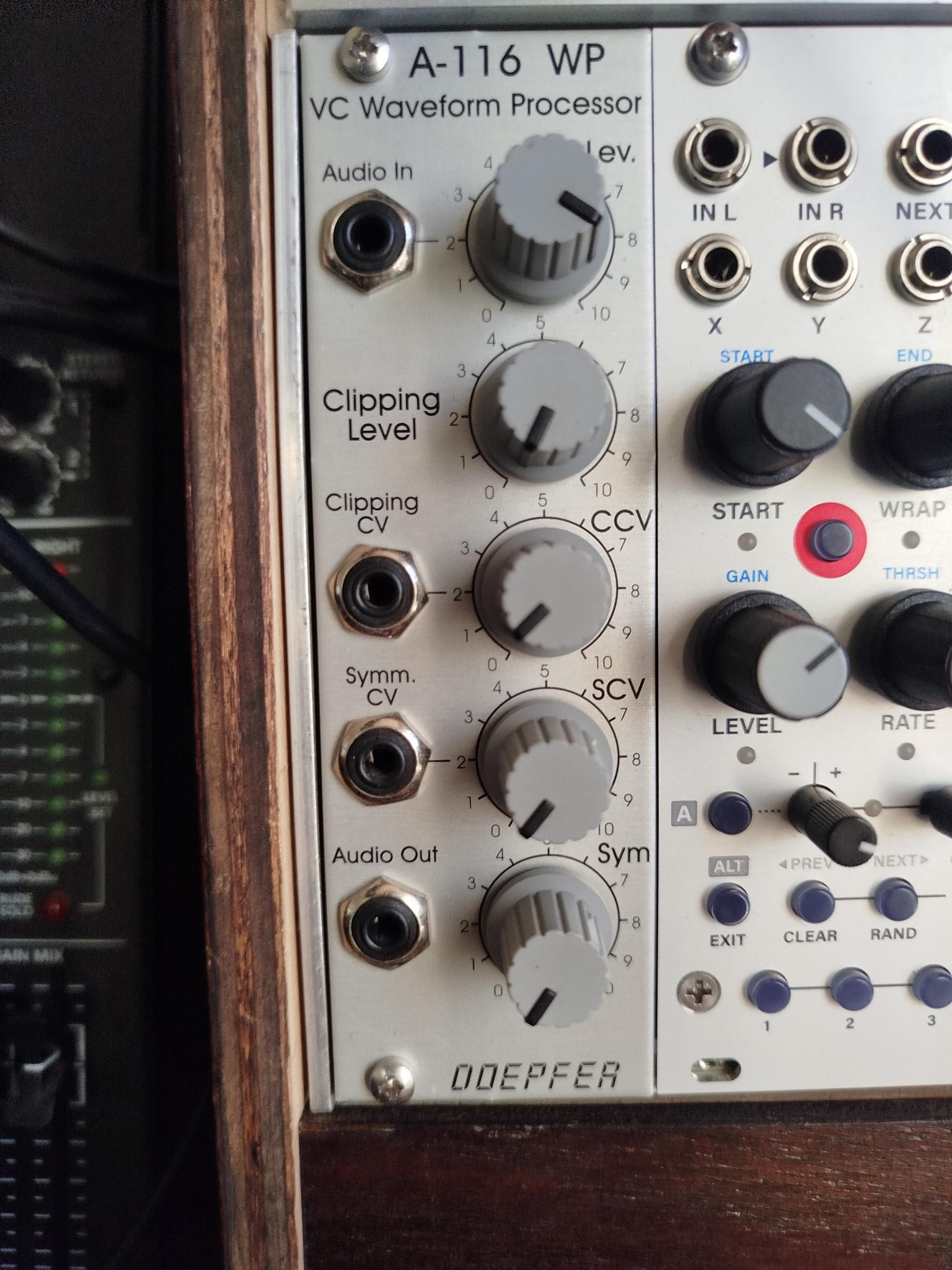 Doepfer A-116 Voltage Controlled Waveform Processor
