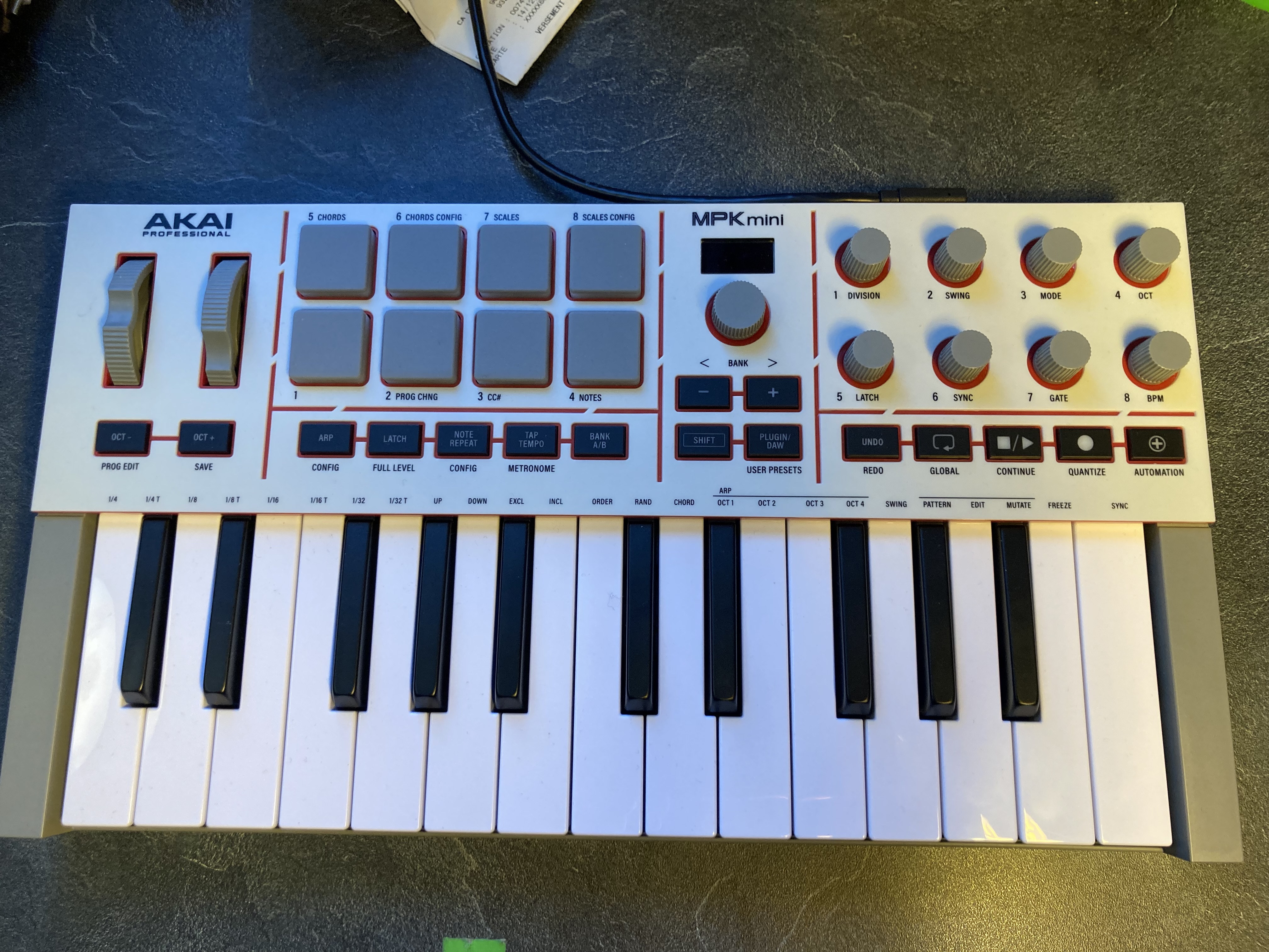 Vends Clavier maître MIDI Akaï Proofessional MPK Mini IV Gray, Neuf