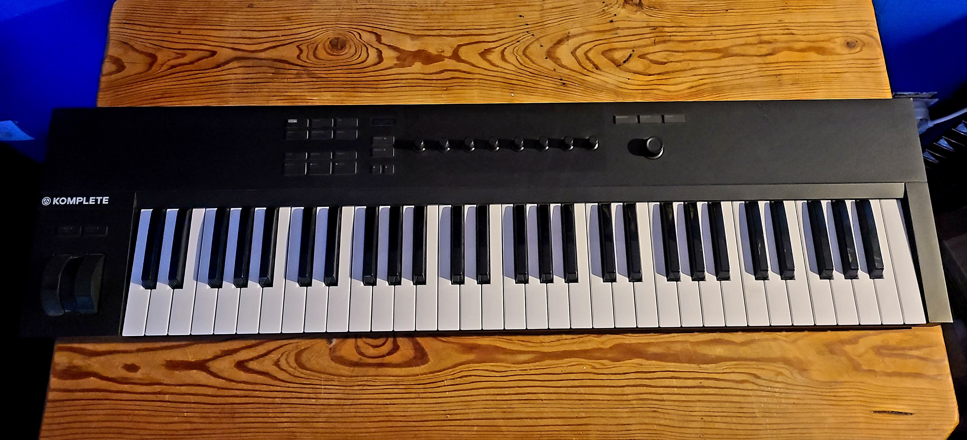 Native Instruments Komplete Kontrol A61