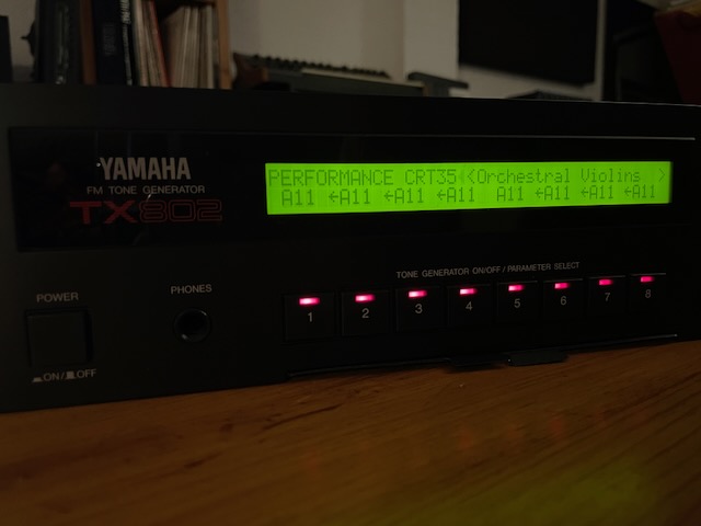 Yamaha TX802 (neuf)