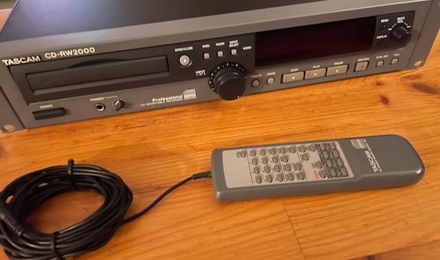 Tascam CDRW 2000 4