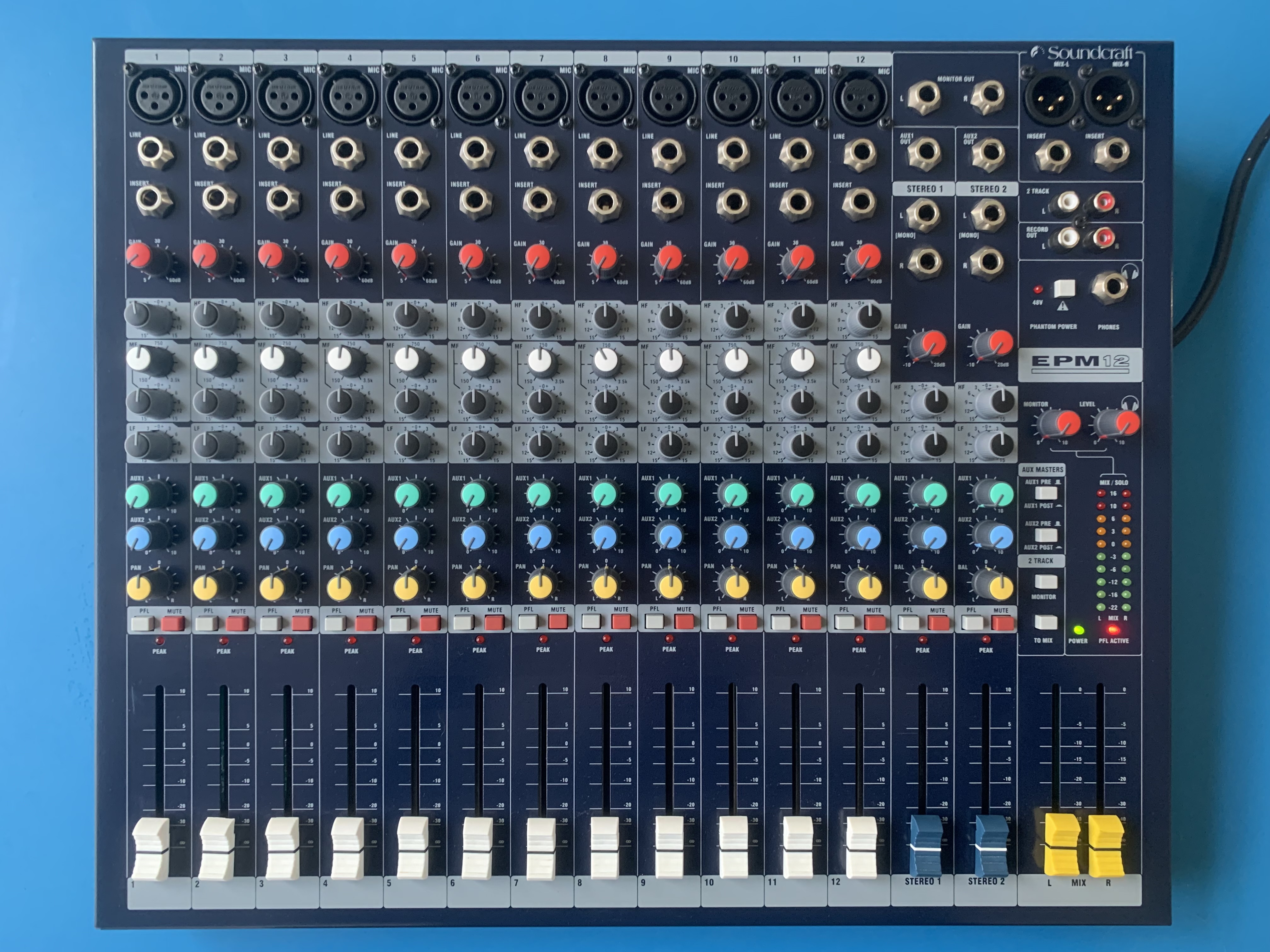 Vend Soundcraft EMP 12