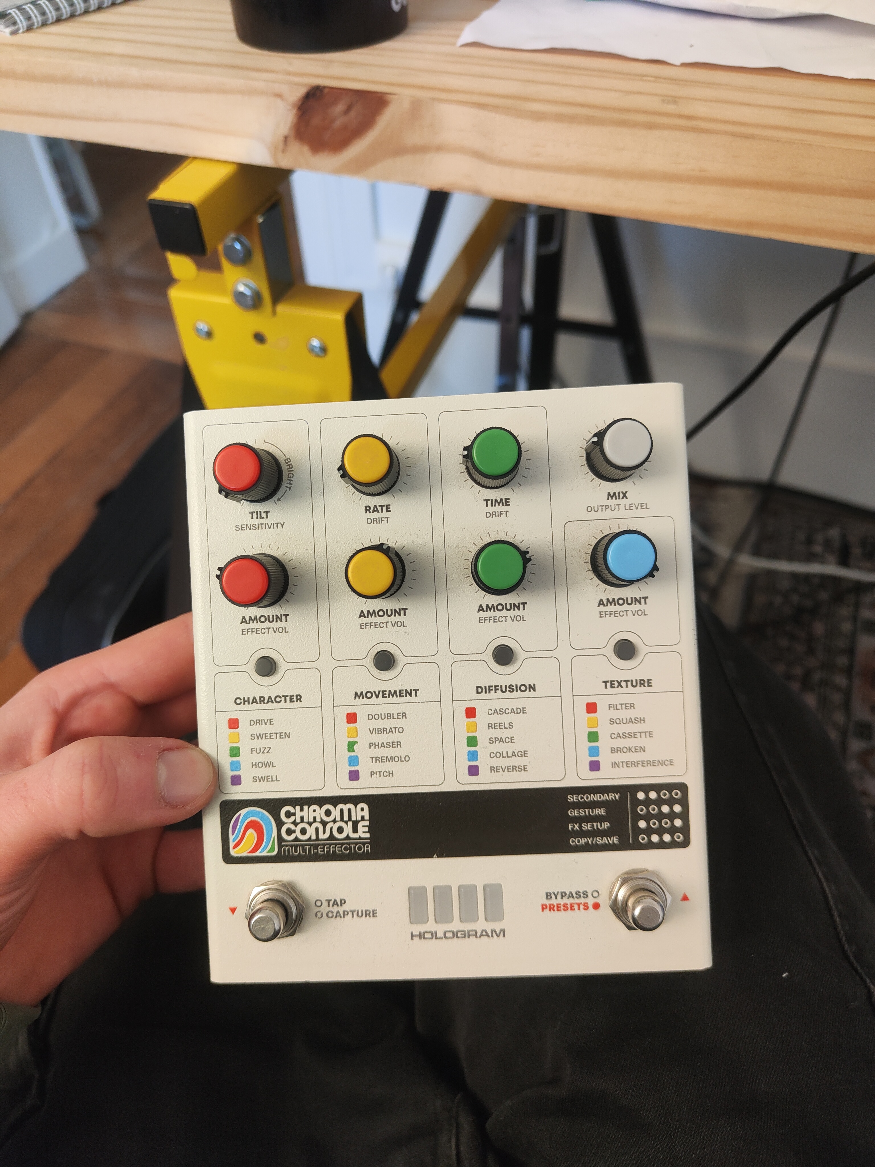 Vends pédales multi effets chroma console