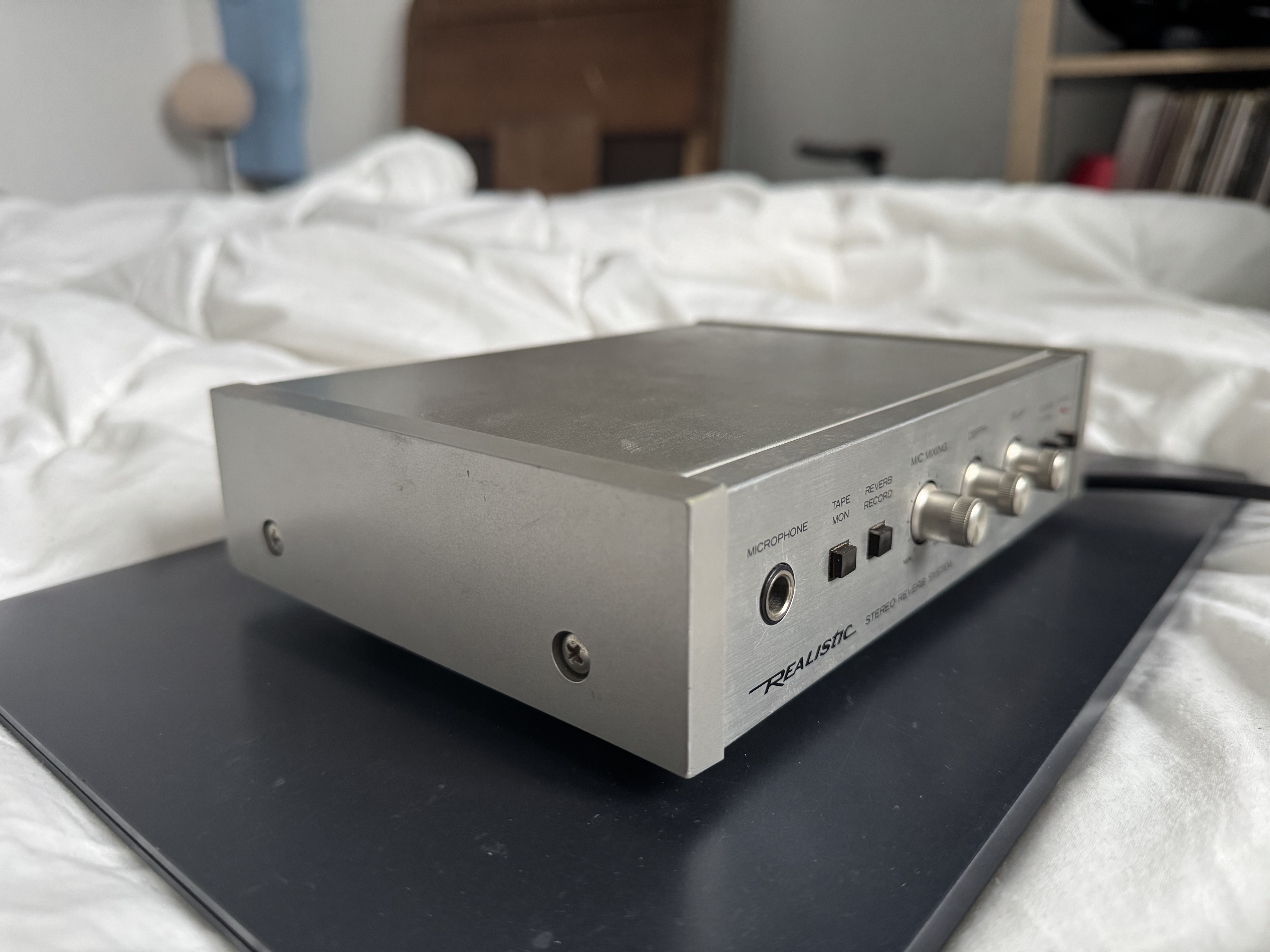 Realistic stereo reverb system (17056)