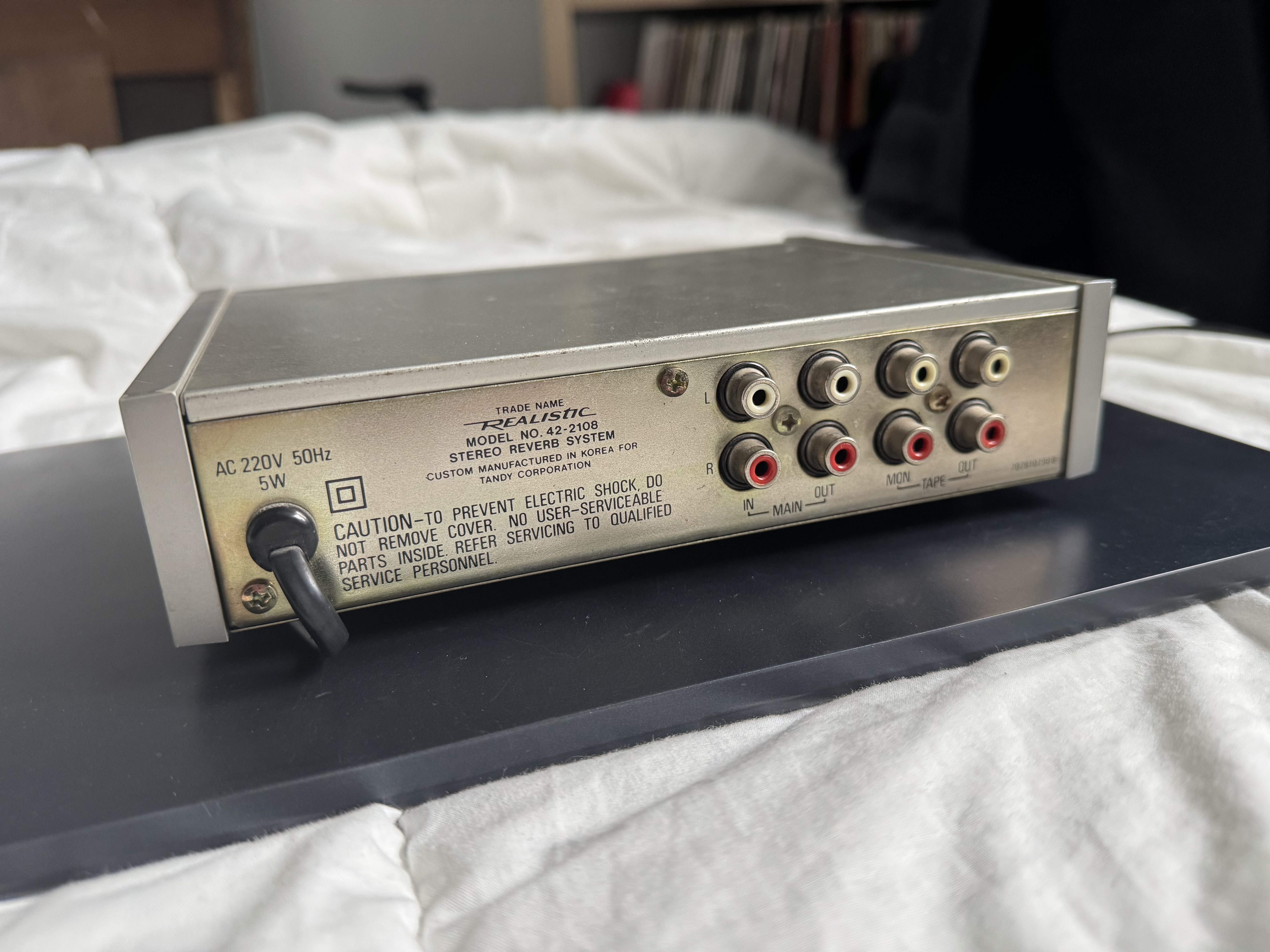 Realistic stereo reverb system (98599)