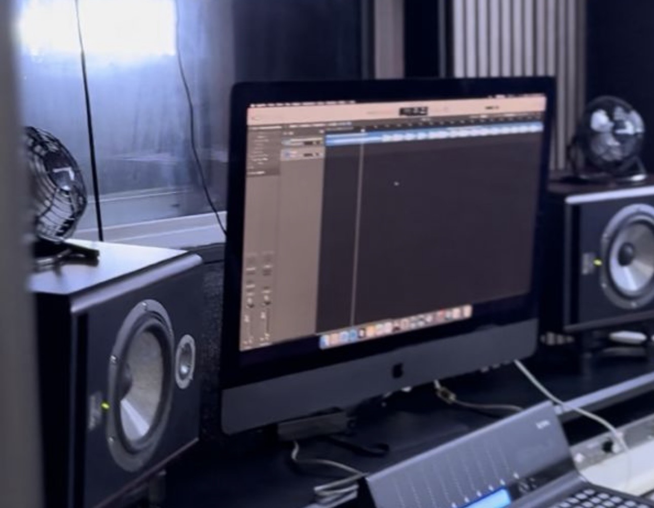 iMac Pro 27 pouces reconditionné avec processeur Intel Xeon W 8 cœurs à 3,2 GHz et écran Retina 5K