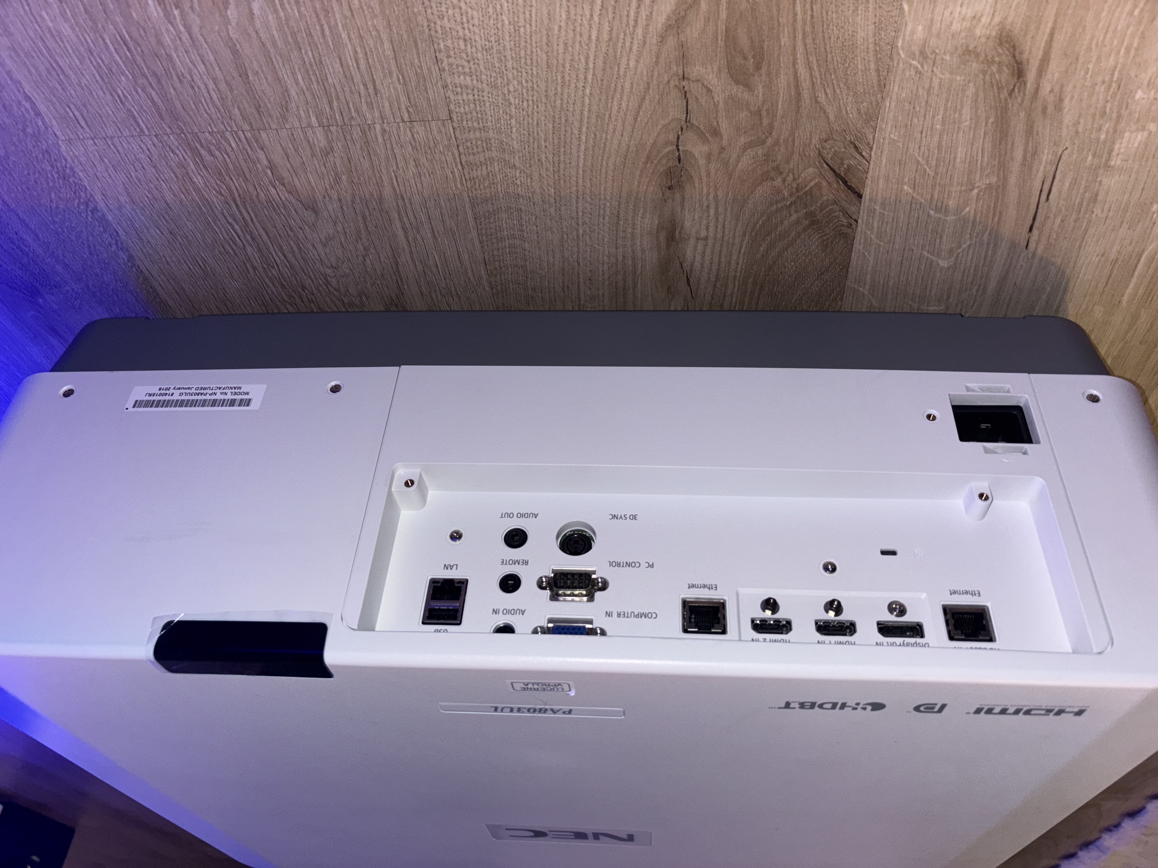 Rétroprojecteur NEC PA803UL