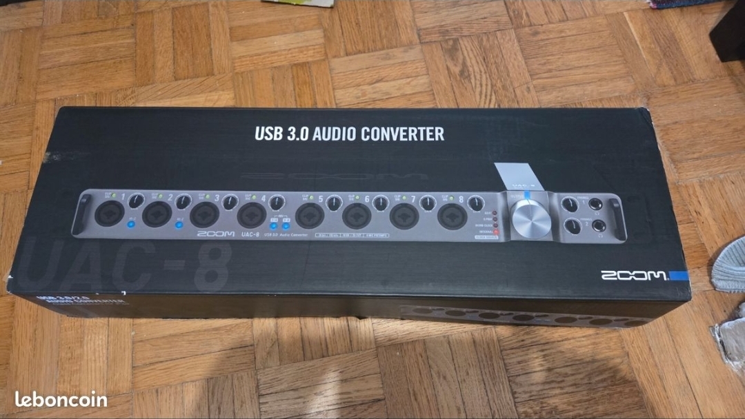 Carte son zoom uac8 18 in 20 out