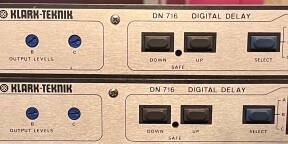 Vends deux Klark Teknik DN 716 Digital Delay