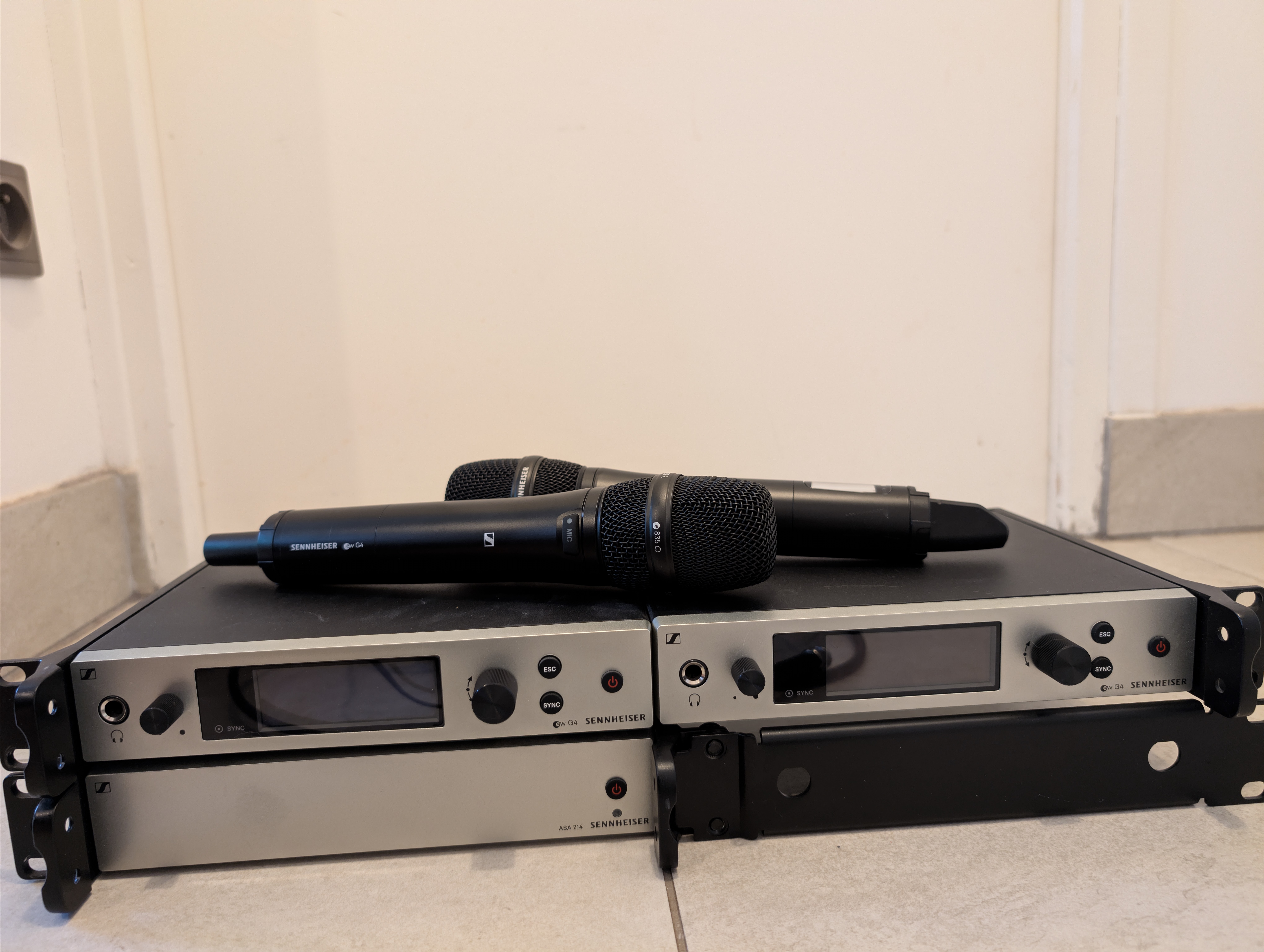 Ensemble 2 Micros Sans Fil Sennheiser EW 100 G4 – Bande BW (626-698 MHz)