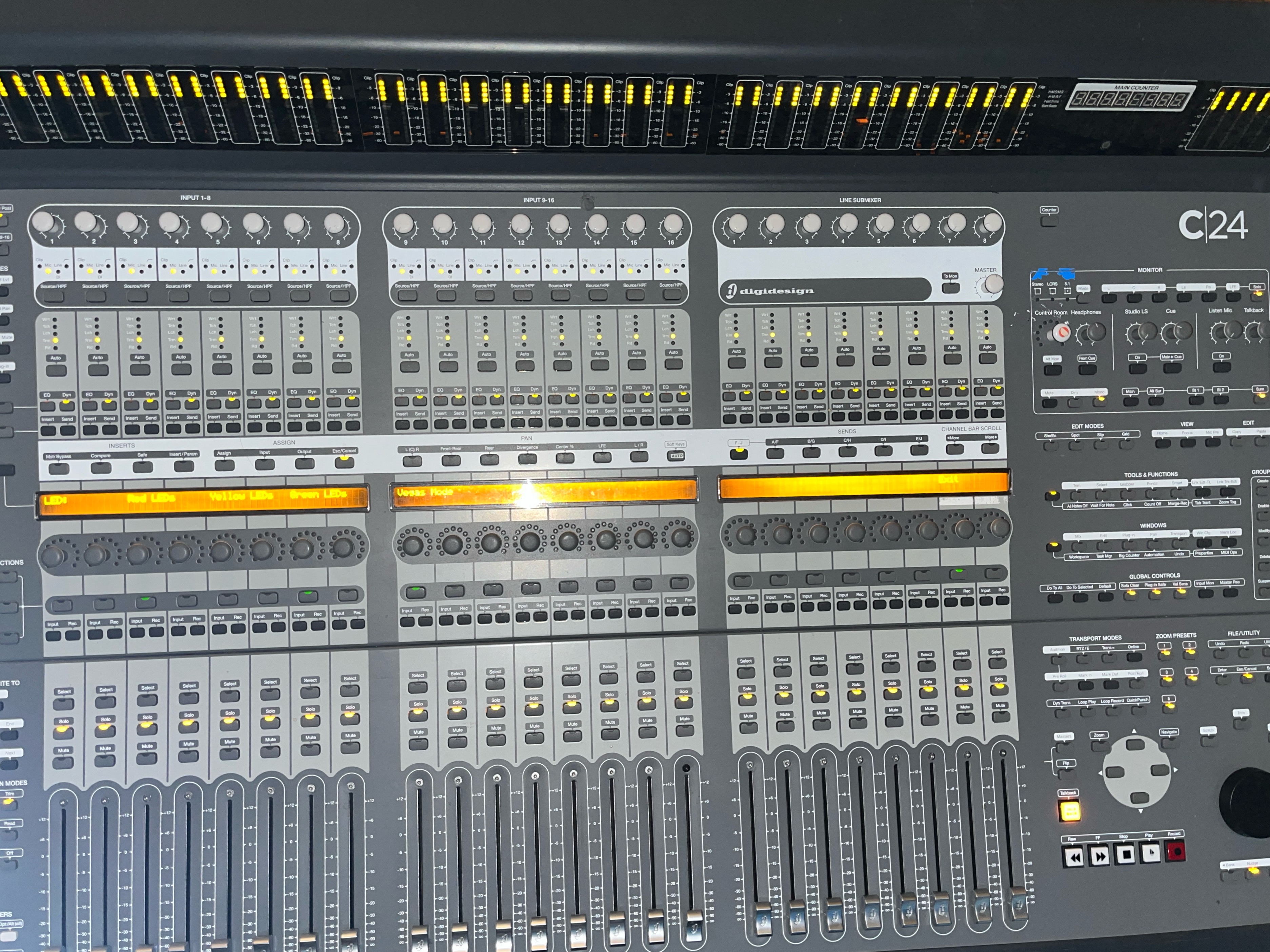 Digidesign C24 (89108)