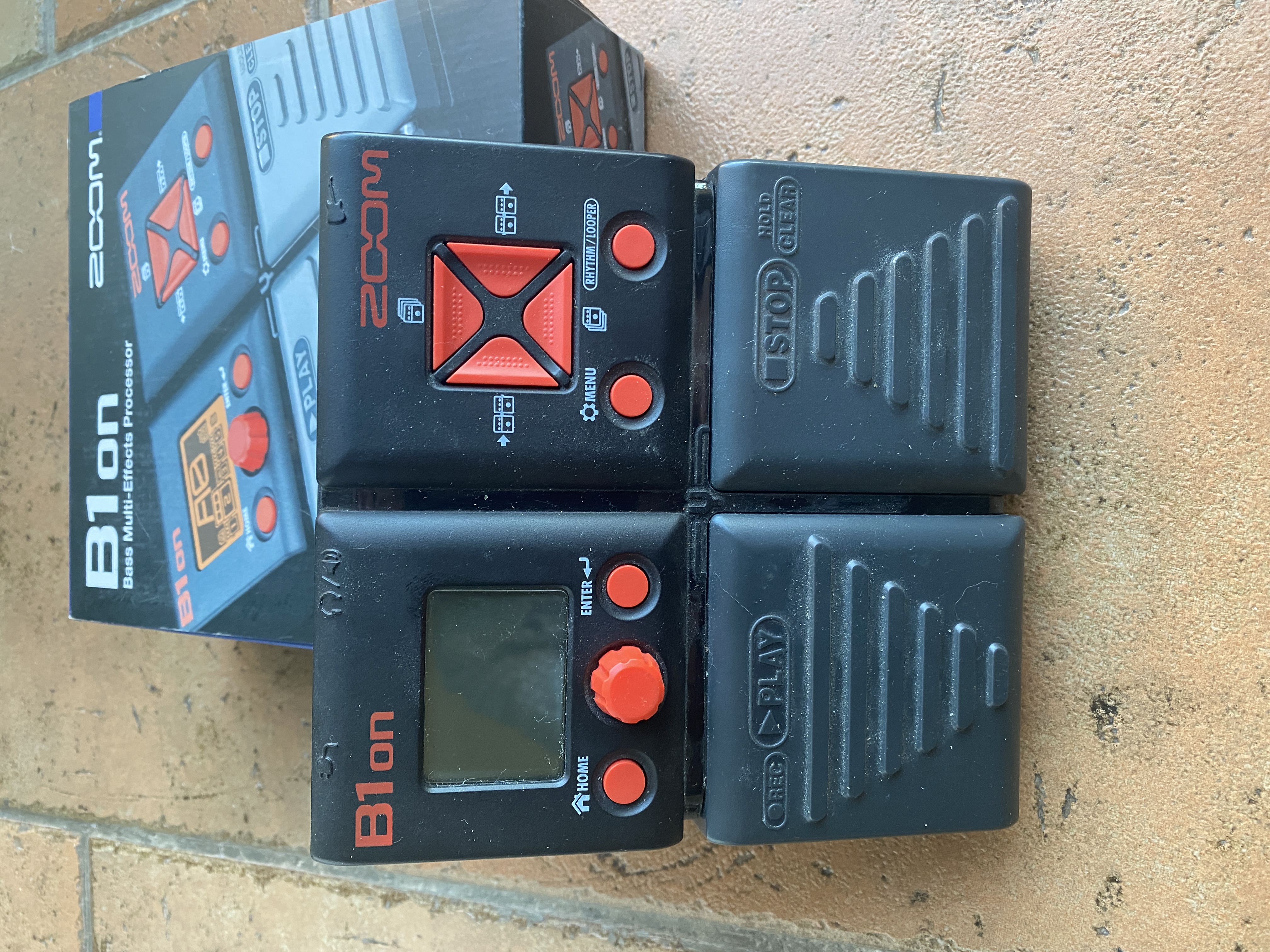 Multi effets bass ZOOM B1 on