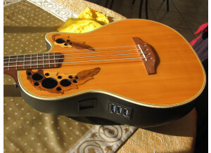 Ovation BASSE ELECTRO ACOUSTIQUE OVATION Celebrity de Luxe