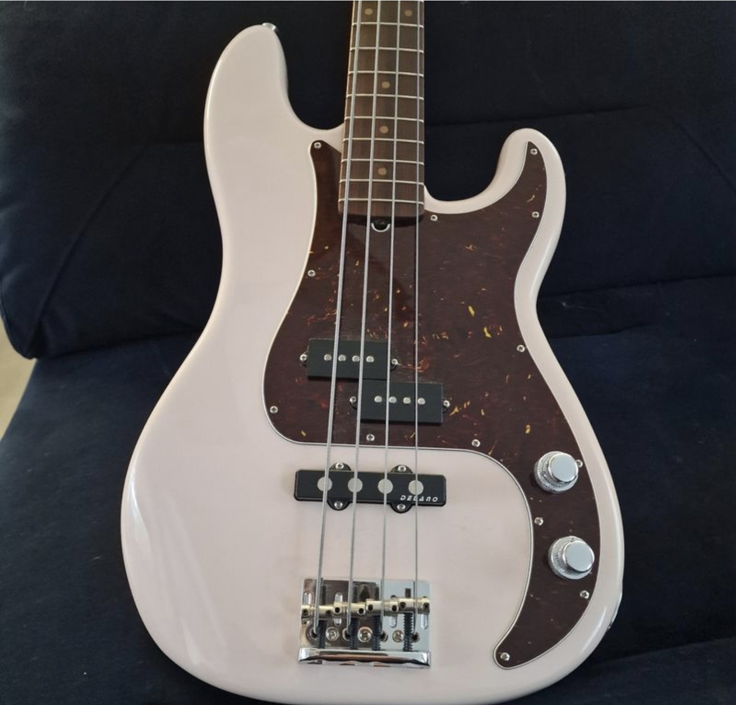Vends basse FENDER PRECISION 63" MOD SHOP