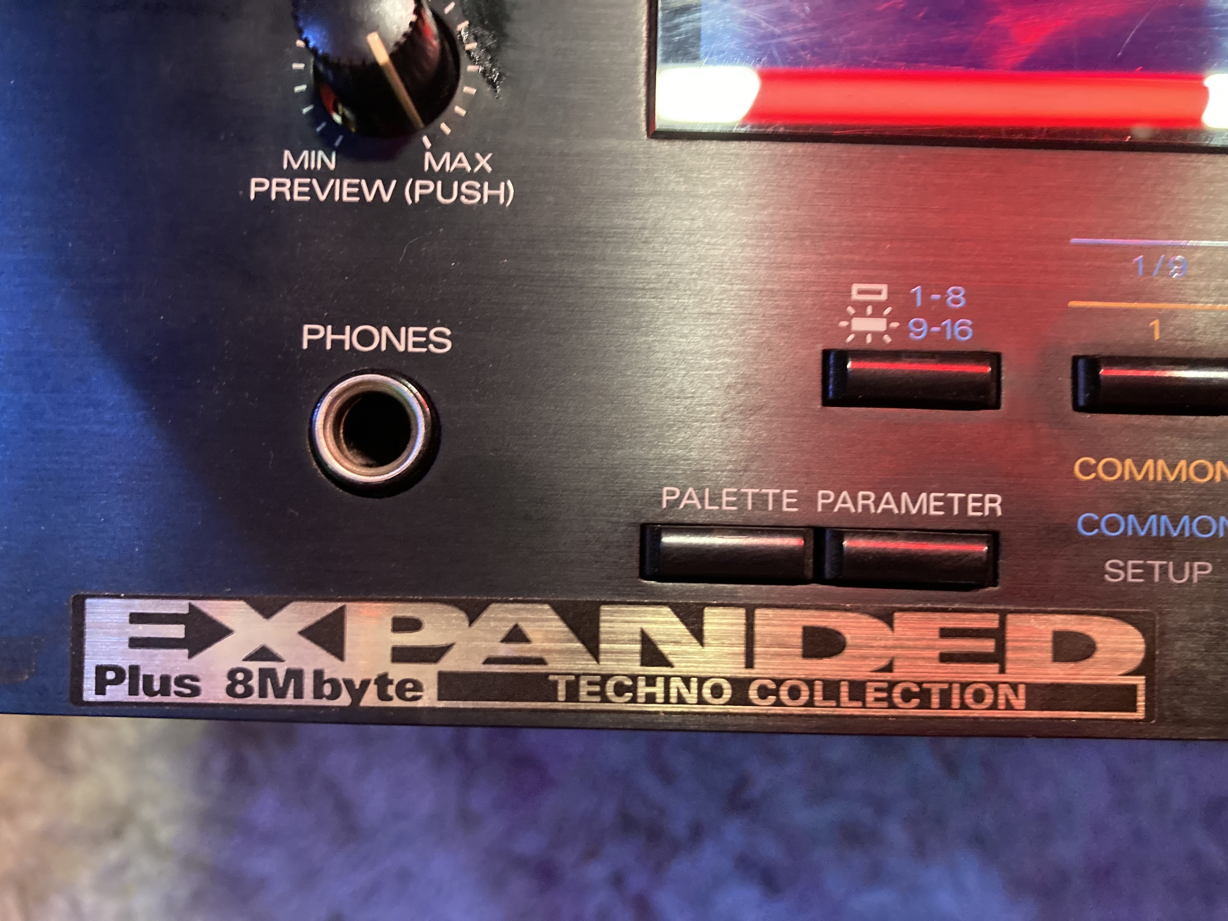 JV 1080+ carte techno