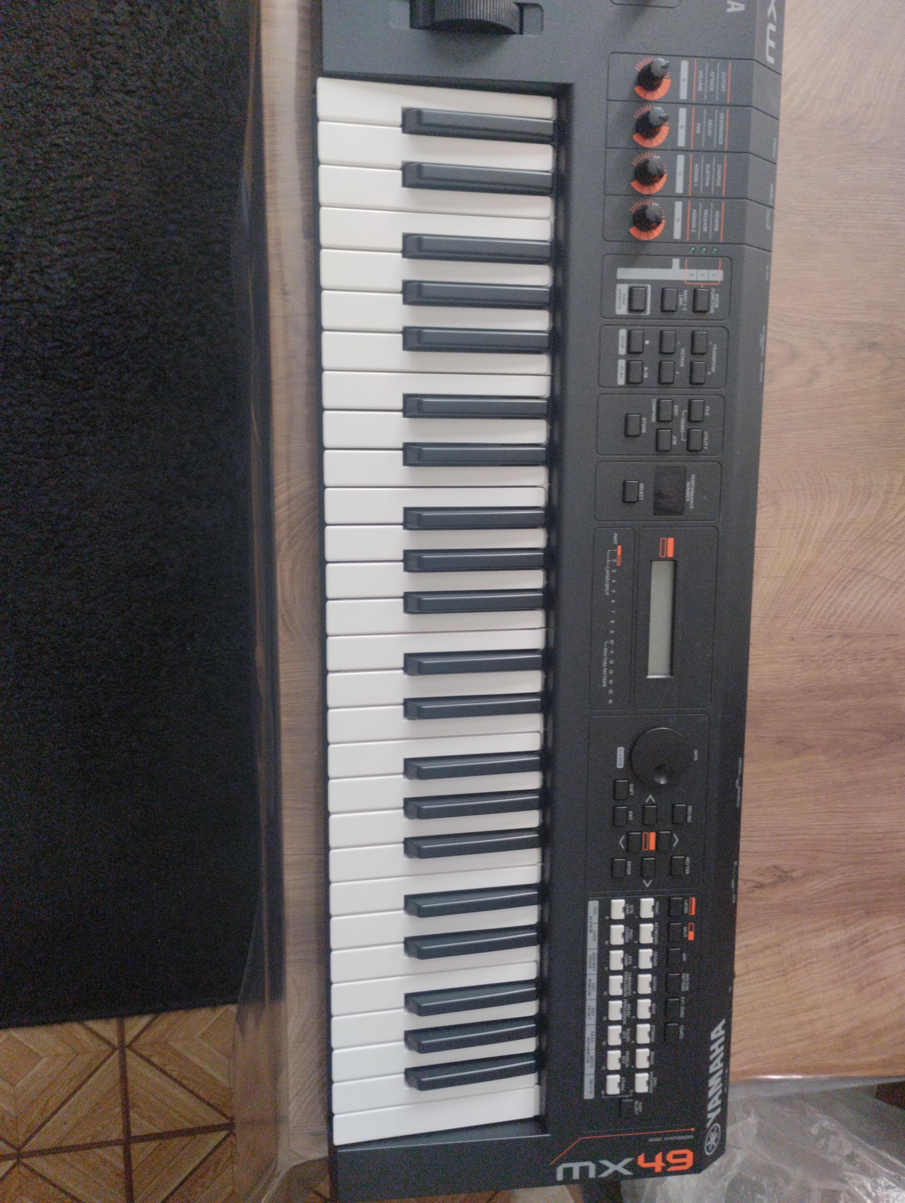 Vends clavier Yamaha MX 49 II noir 