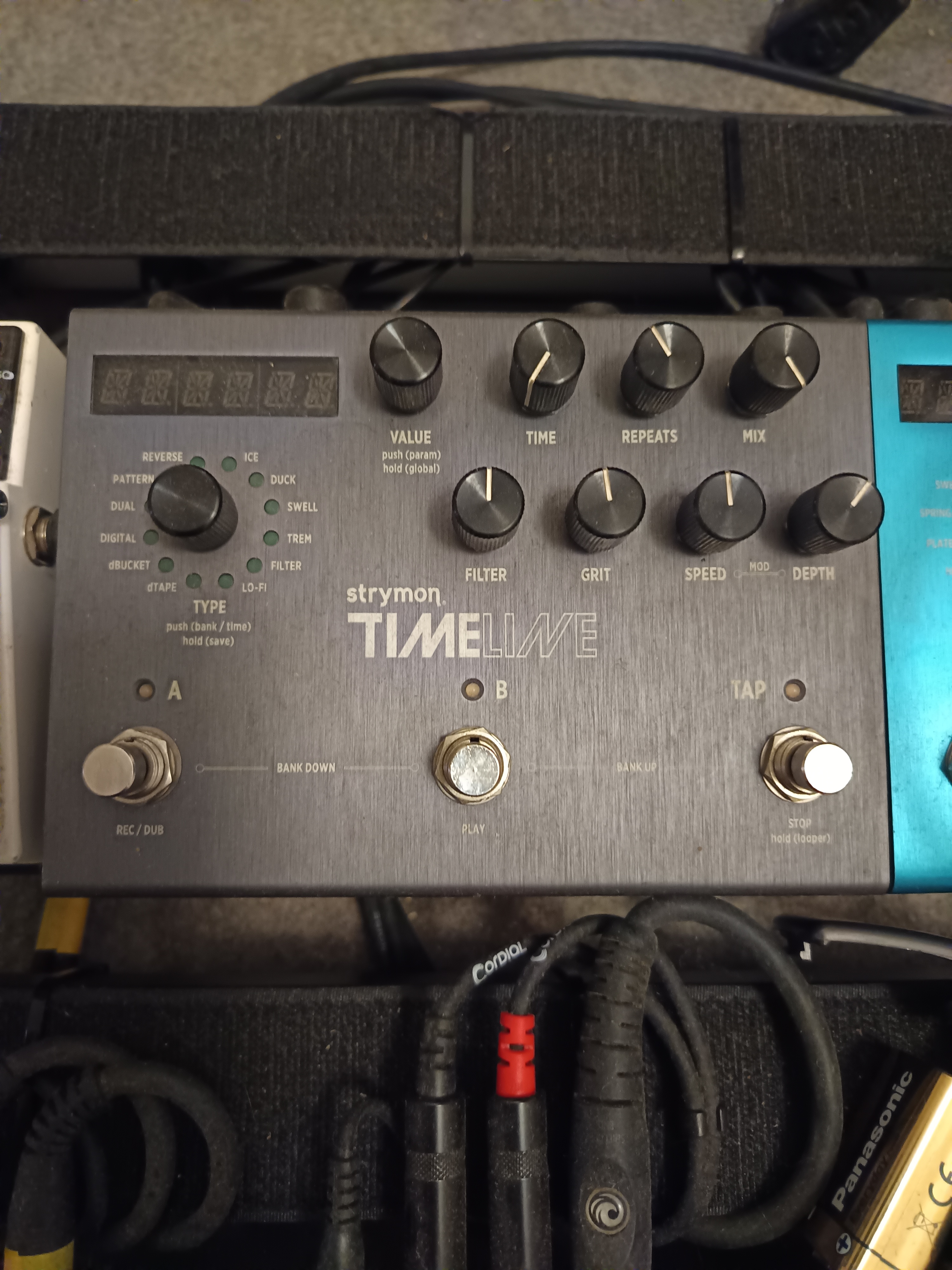 Vends strymon Timeline 