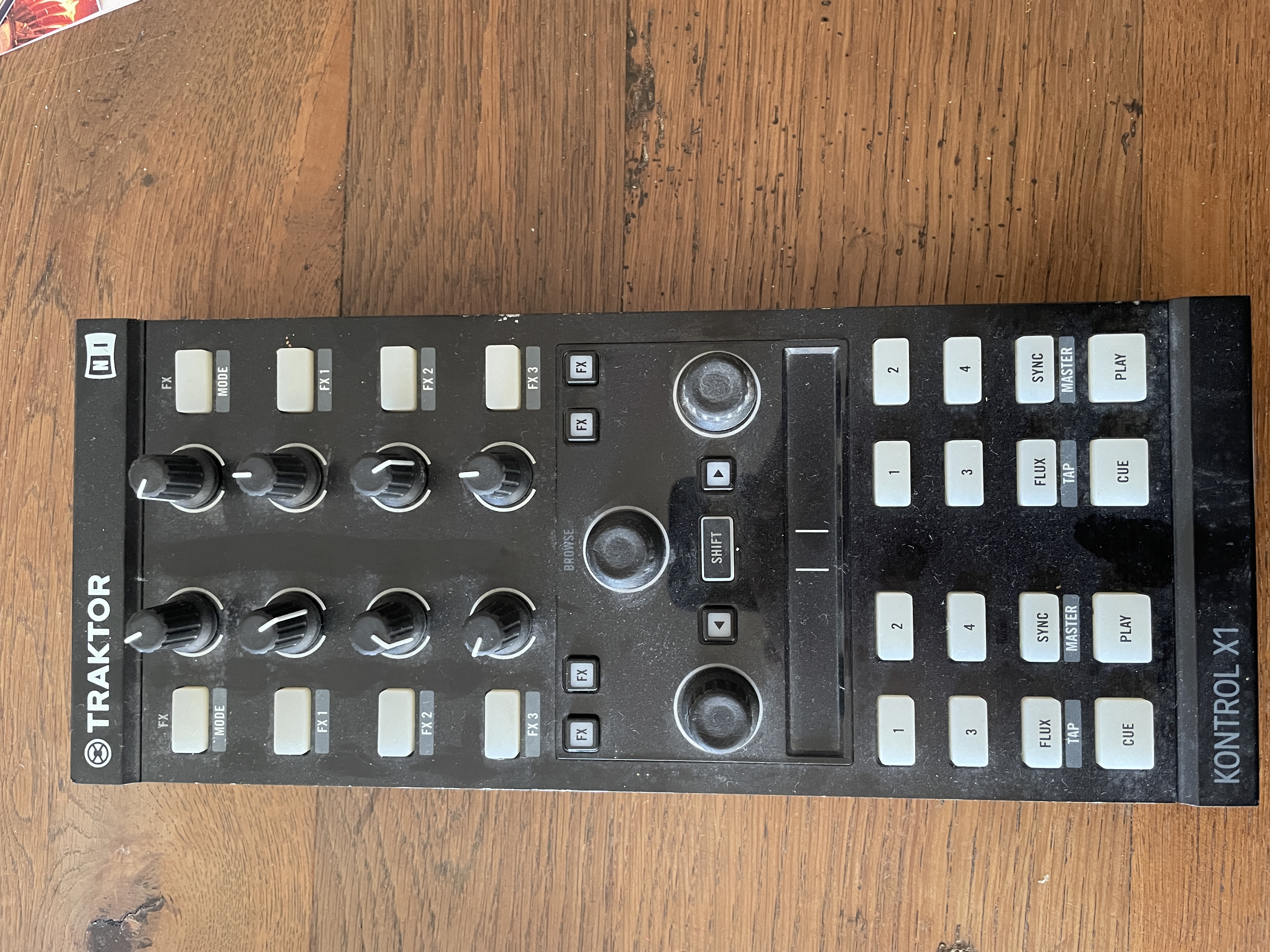 Vend Traktor Kontrol X1 MKII