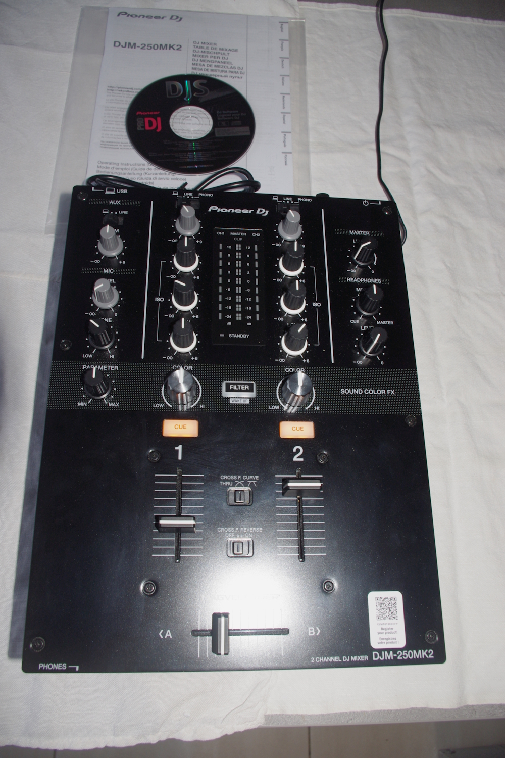 Vens table de mixage PIONEER DJM-250MK2