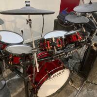 Vends batterie électronique ALESIS strike pro Special Edition (avec pédales incluses)