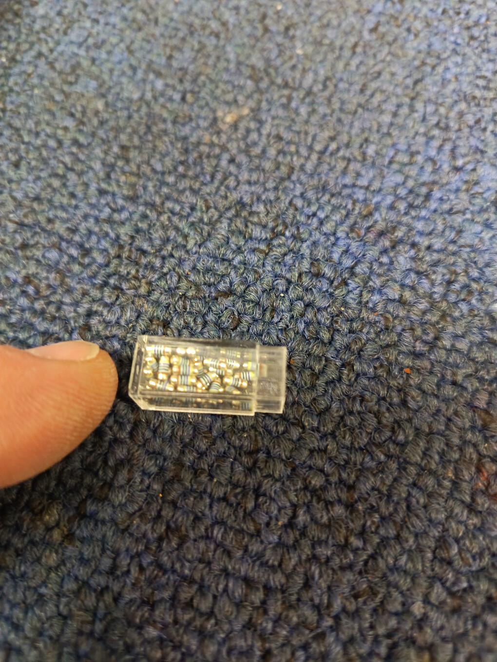 6704927.jpg 6704927.jpg