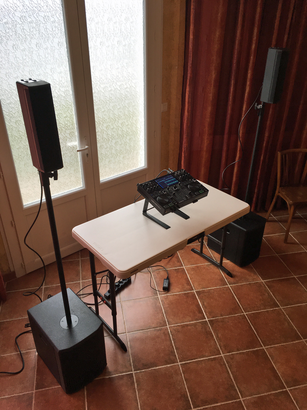 Enceinte colonne amplifiée dB Technologies ES602