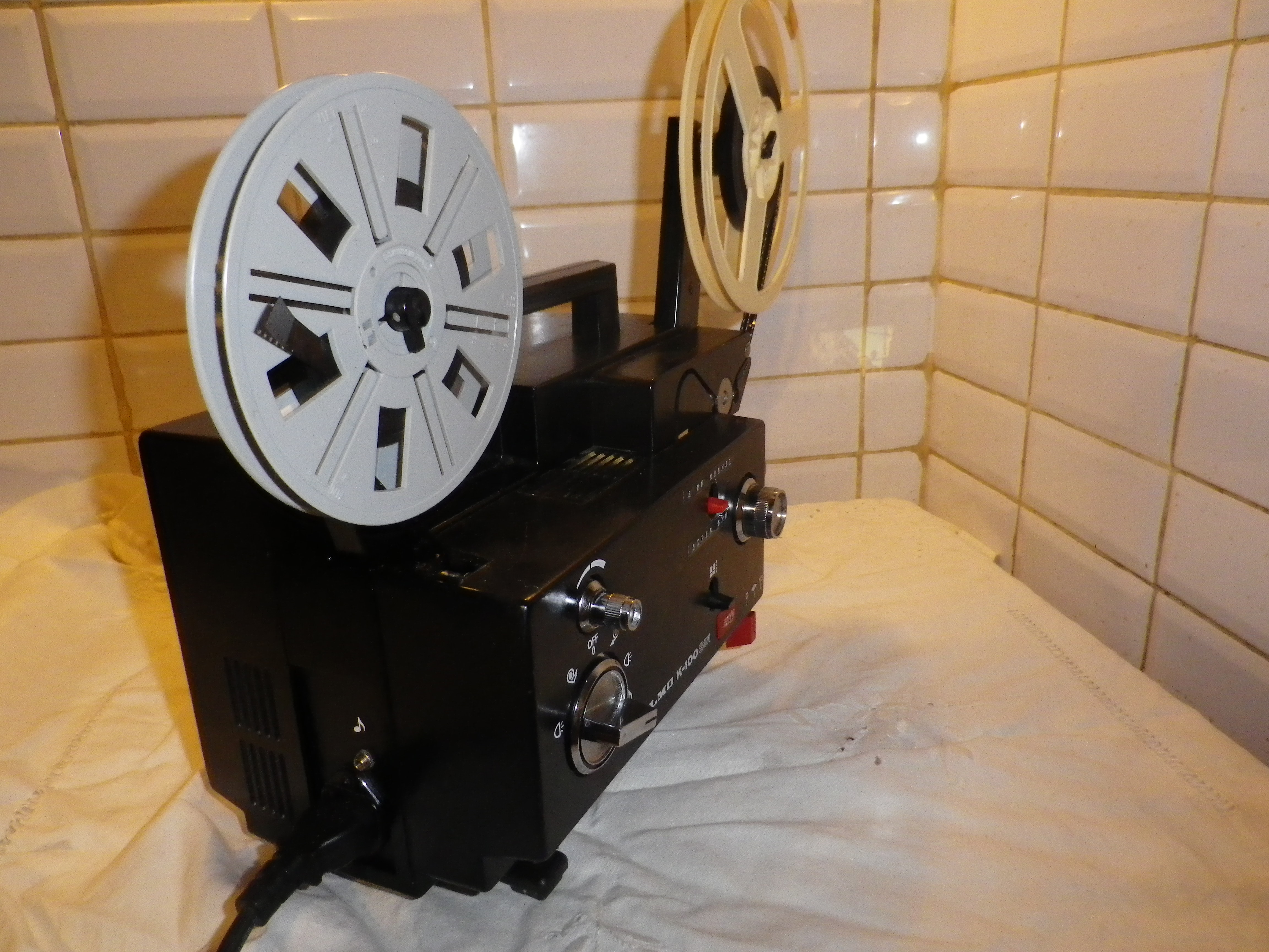 Projecteur de film ELMO 8 mm FONCTIONNELLE