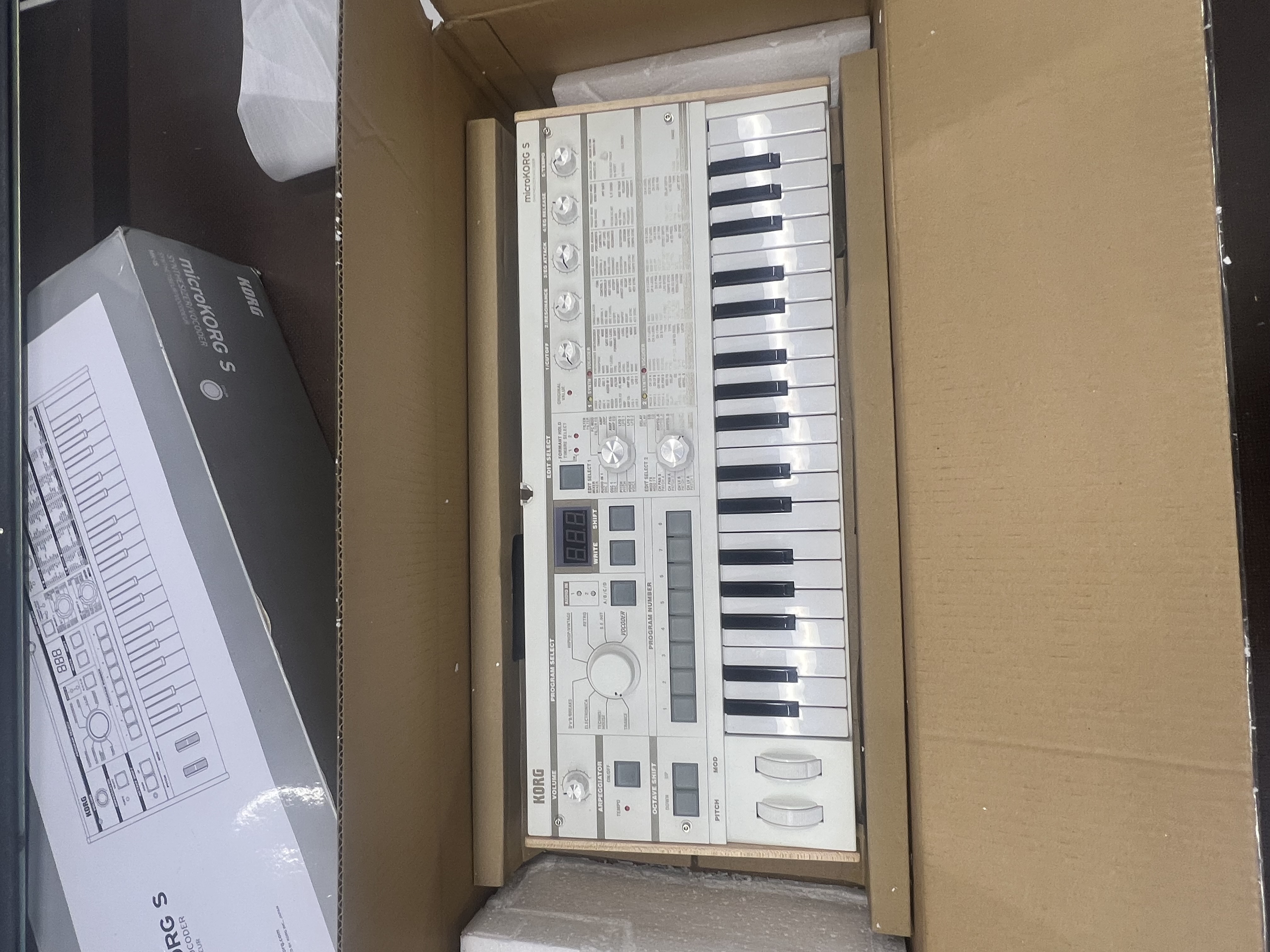 Korg microKORG S (327)