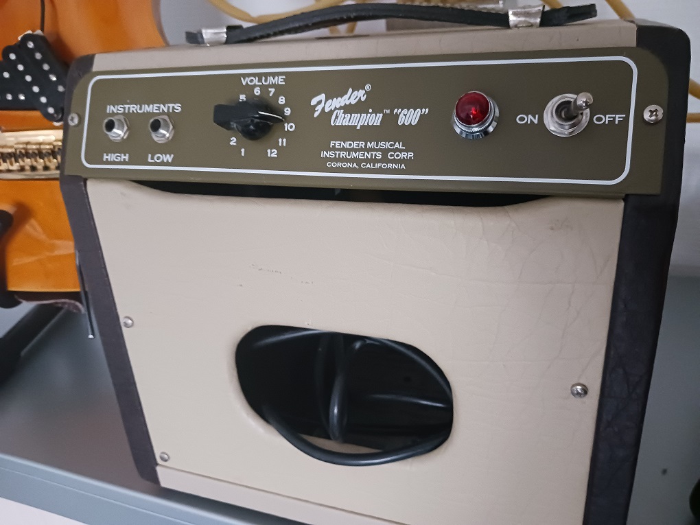 Vends Ampli Fender Champion 600 