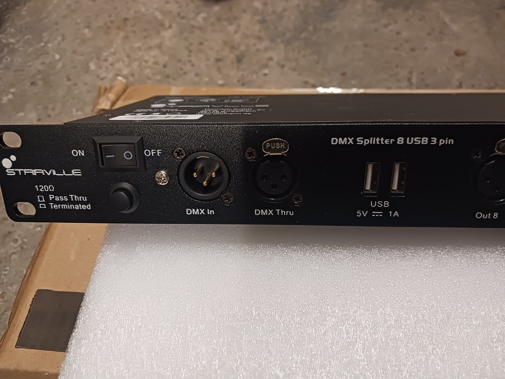 Vends DMX Splitter 8 USB 3 pin