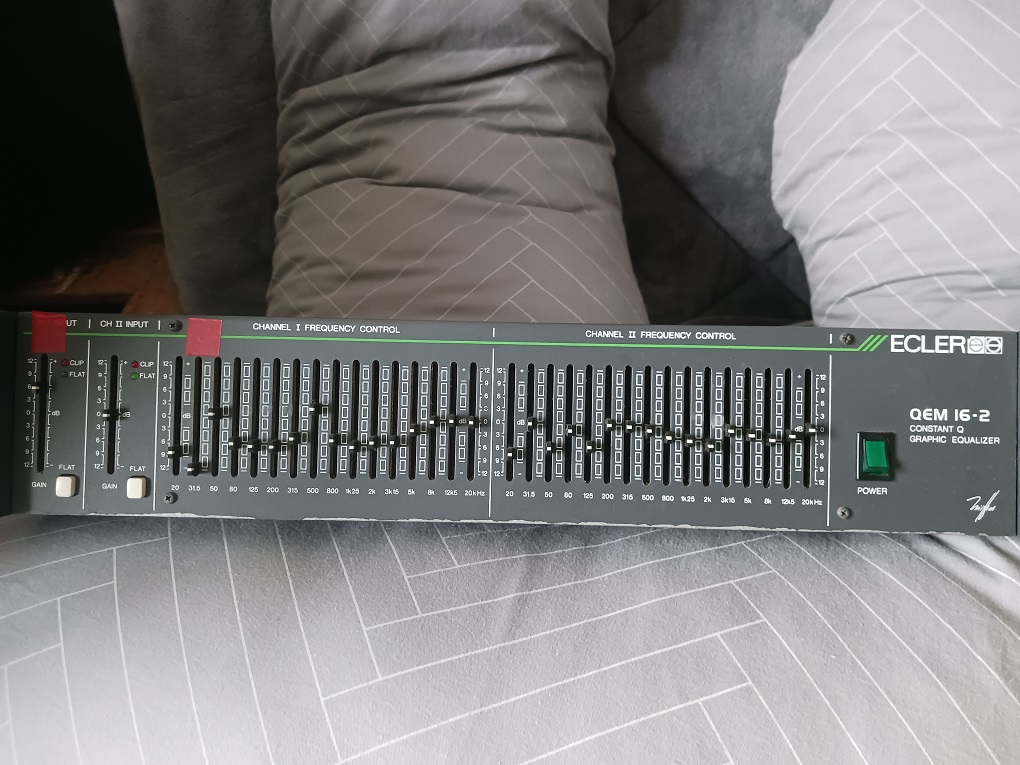 ECLER QEM 16-2    2 equaliser