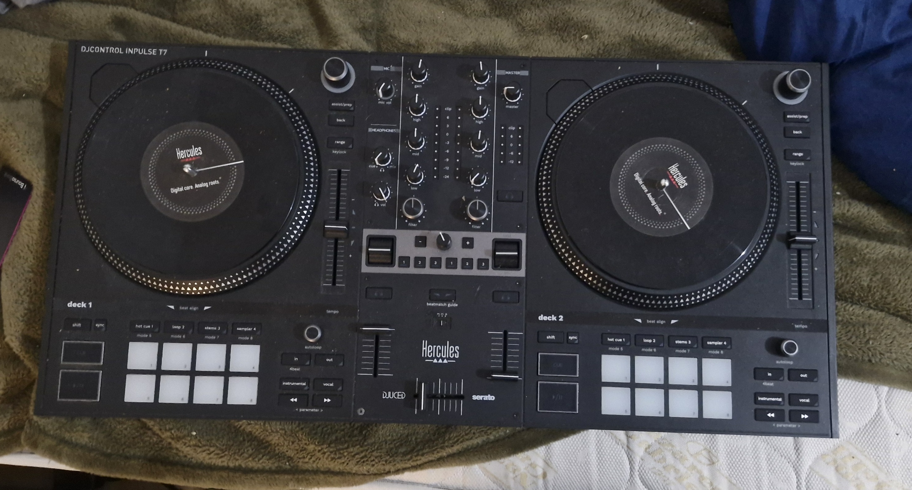 Hercules DJControl Inpulse T7