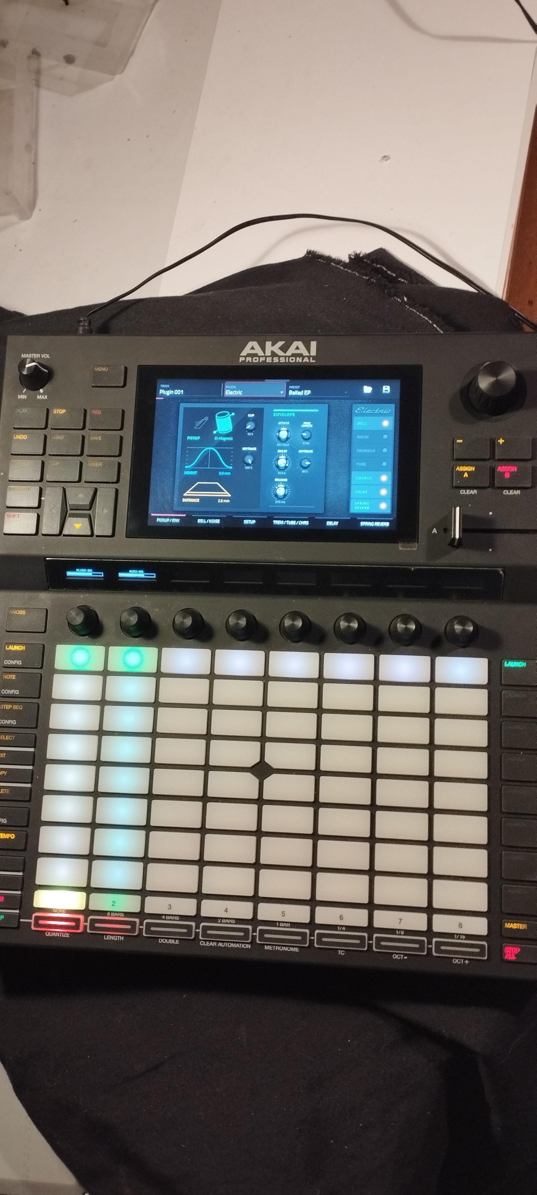 Akai force en parfait état+flight case
