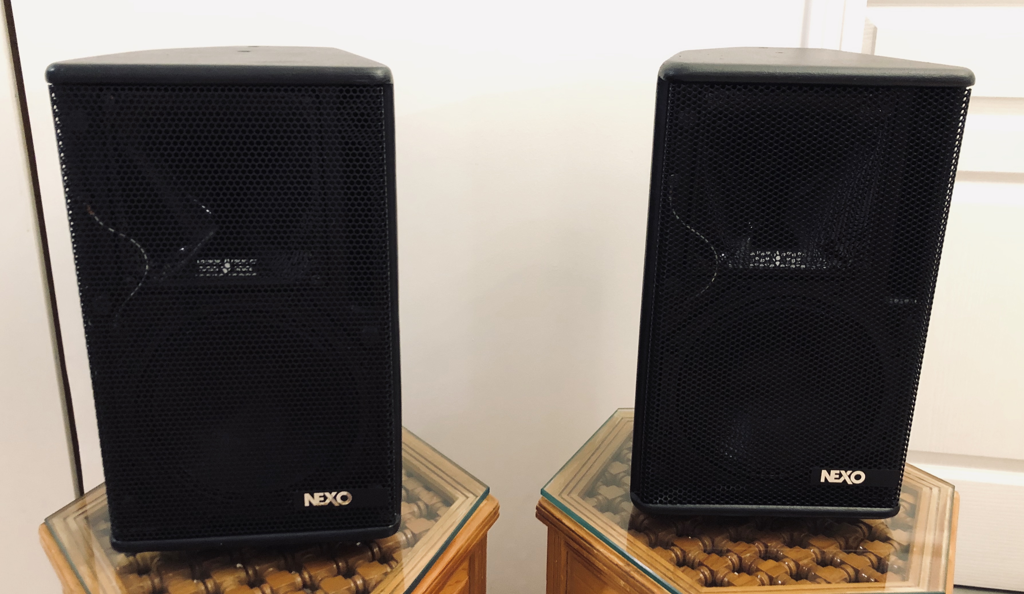 NEXO PS ET LS état neuf