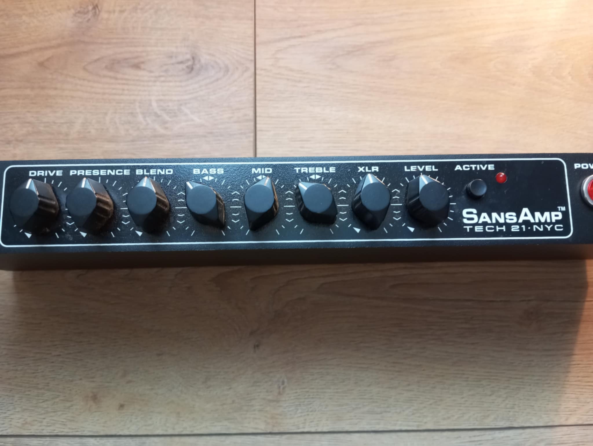 Vends Tech21 Sans Amp RBI