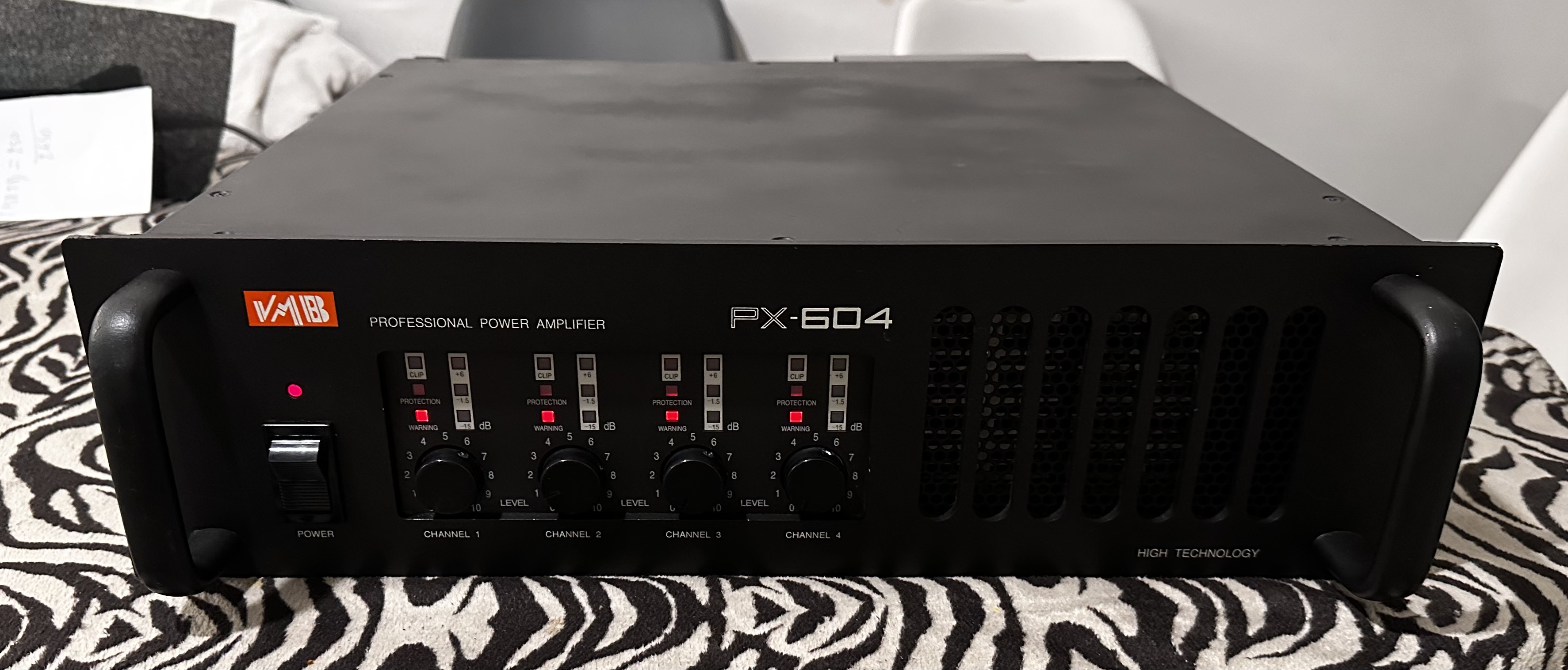 AMPLI 4 Canaux VMB PX-604