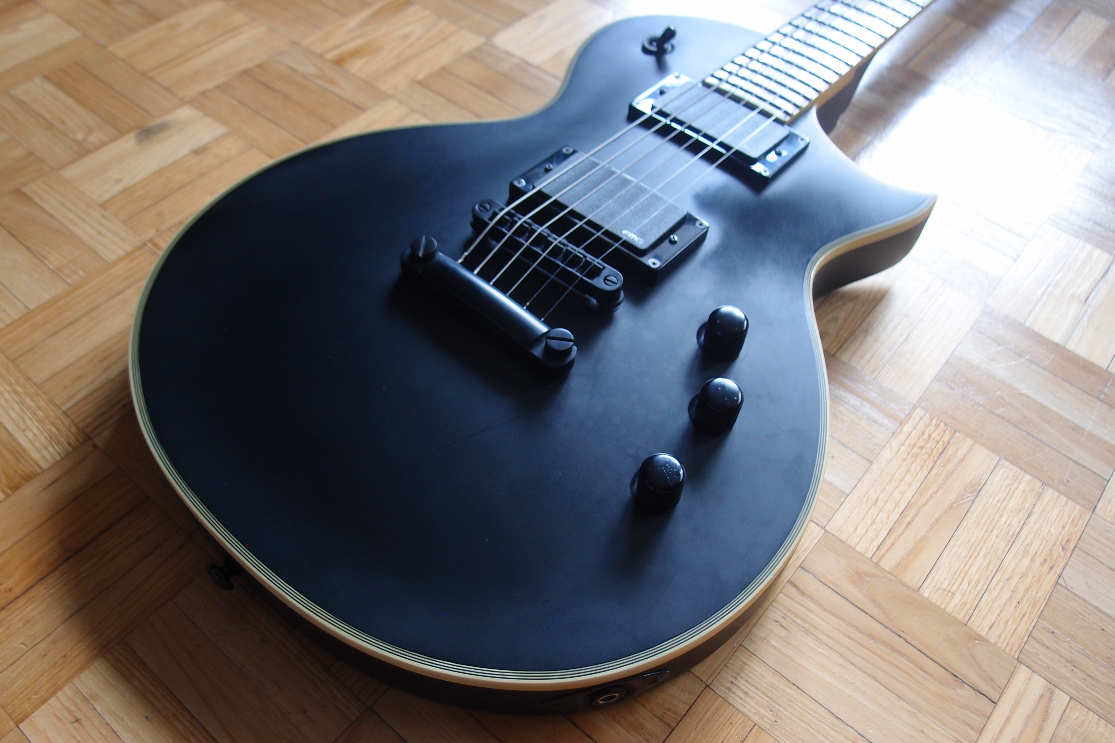 Vends ESP LTD EC-401 Baritone