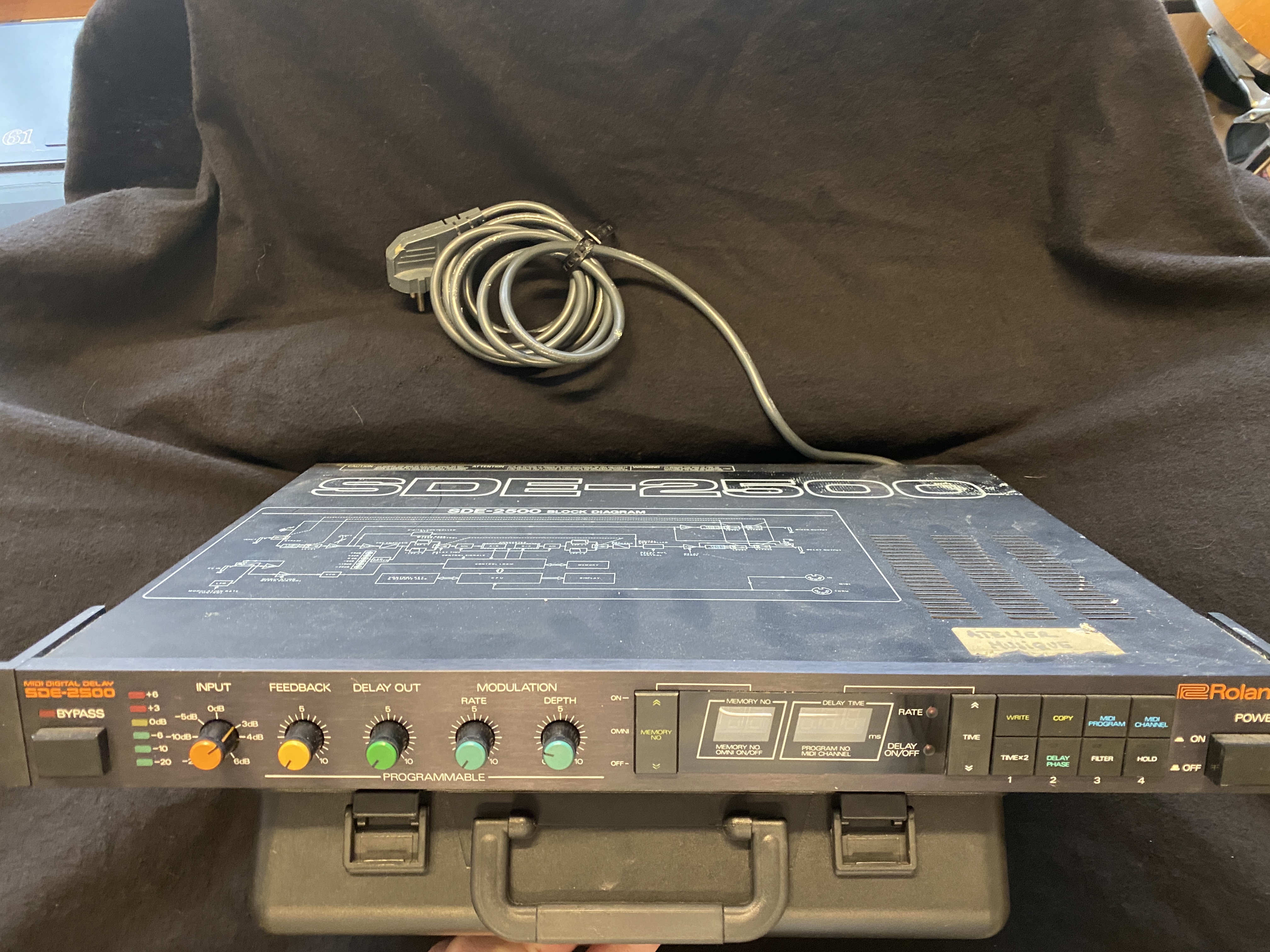 processeur d'effets Roland SDE-2500 en bon état