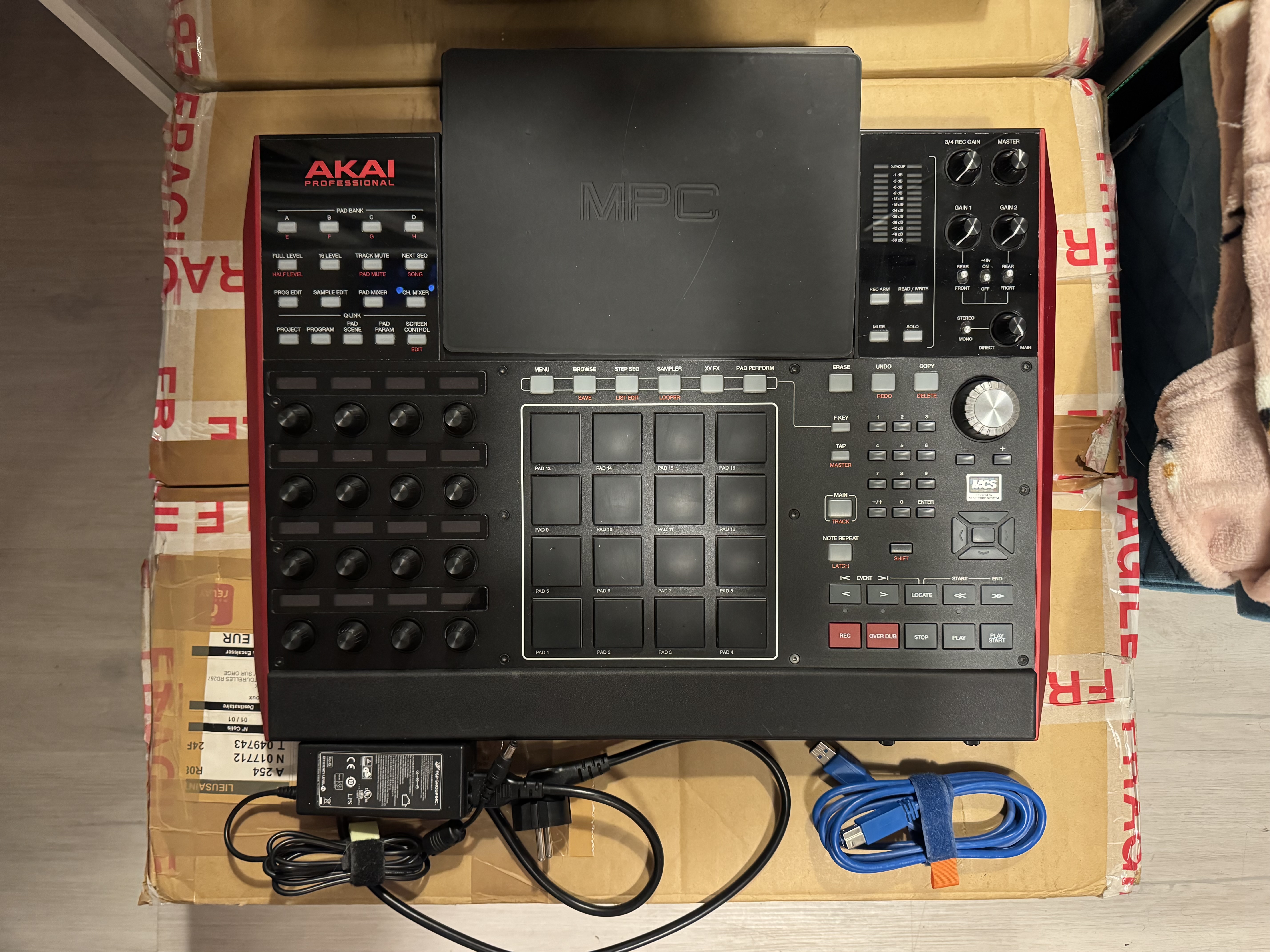 Vends Akai MPC-X