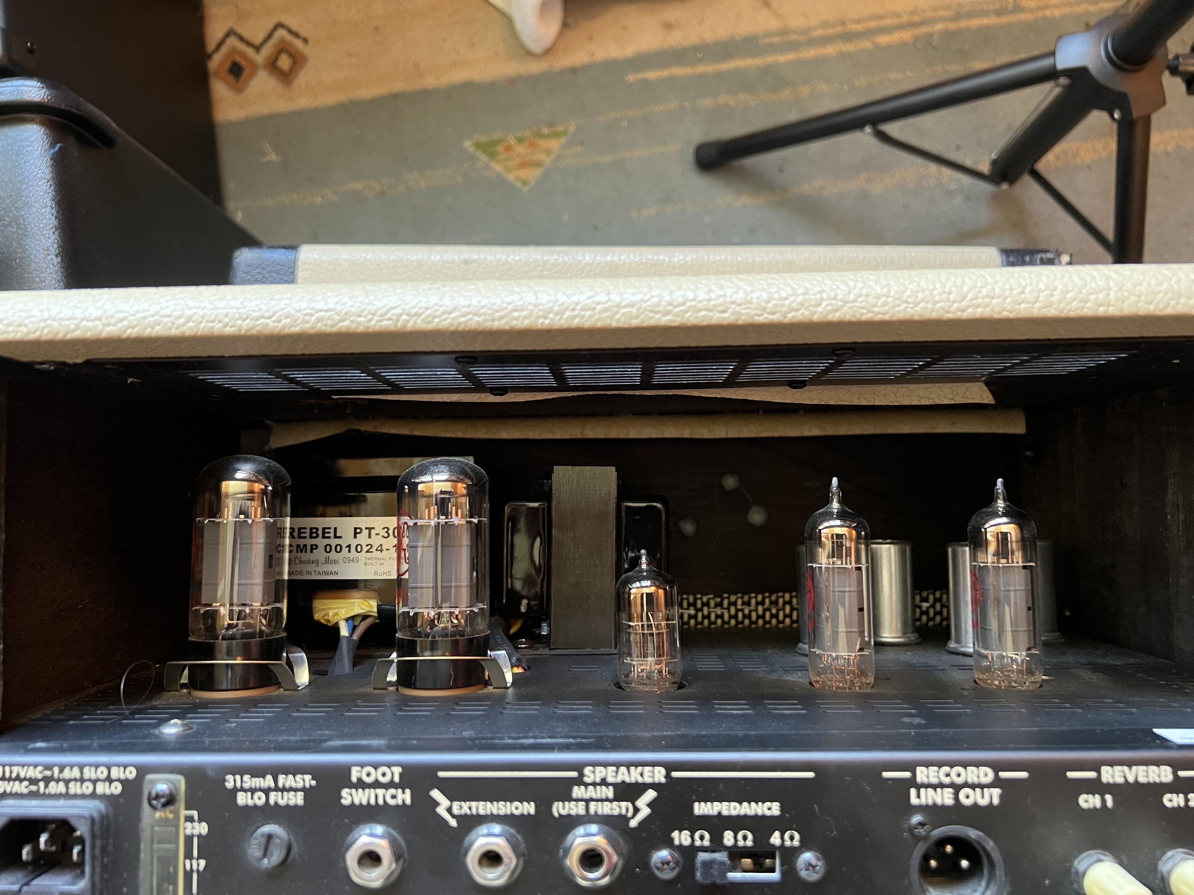 Egnater Rebel-30 (61860)