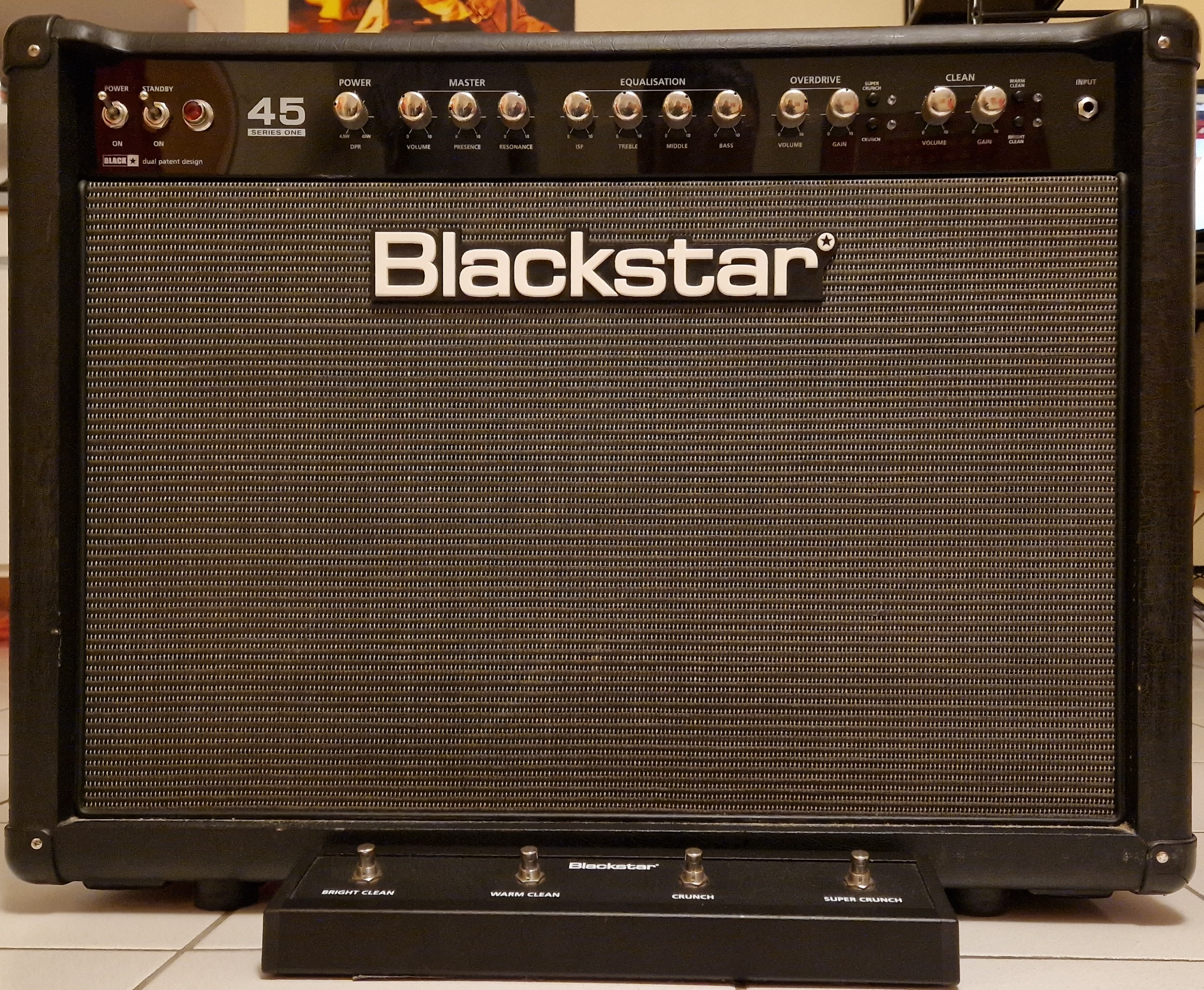 Vends combo à lampes Blackstar Serie One 45 W 2x12 Celestion Greenback